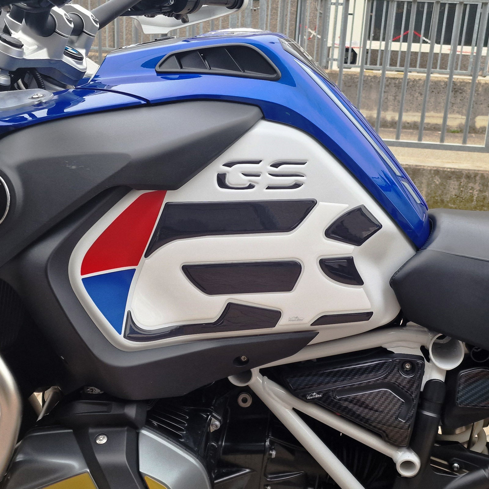 Resin Bike 3D Motorcycle Stickers - Tank Pad | BMW R 1250 GS Adventure 2021>2024 -   Pyramid Motorcycle Accessories