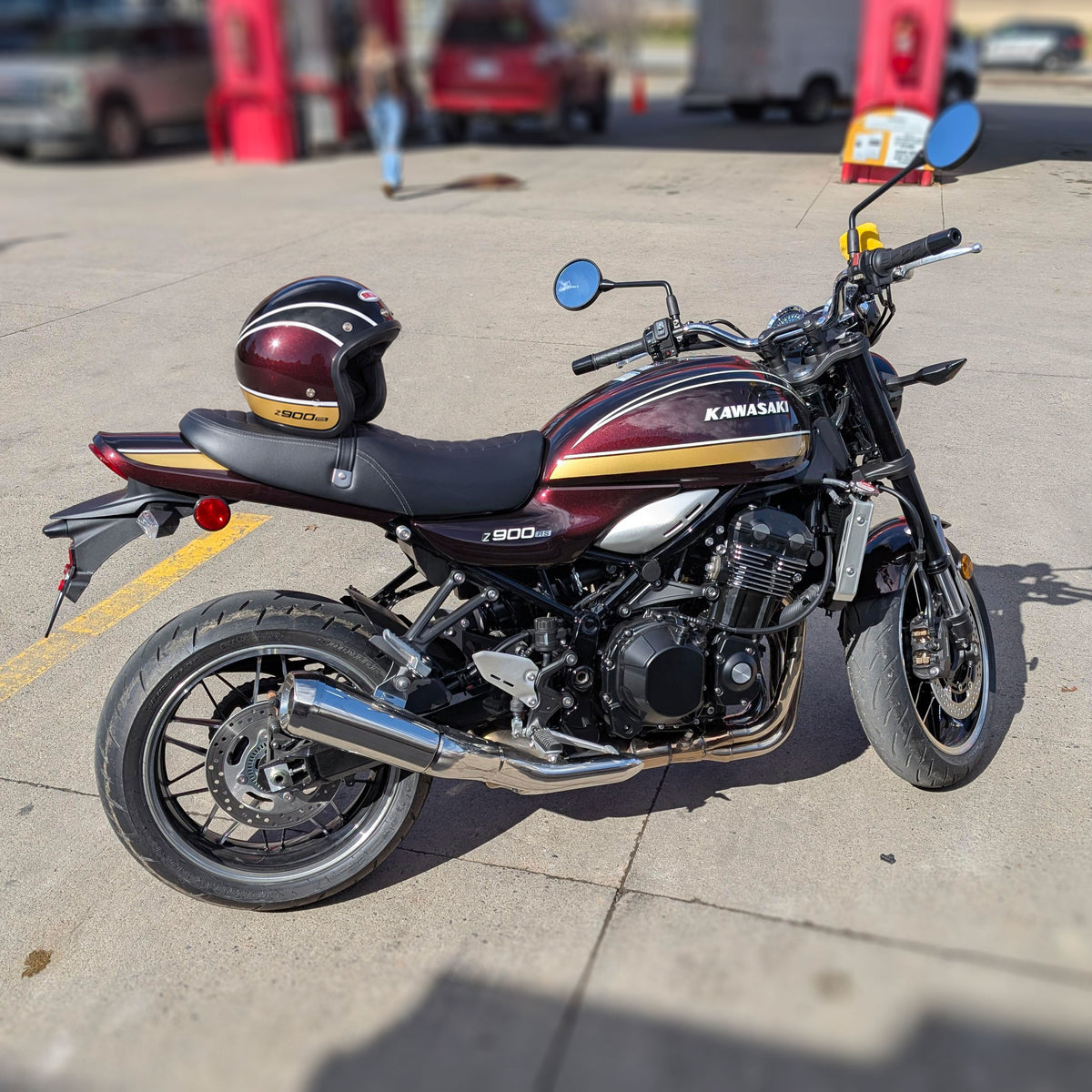 Pyramid x Bell Custom 500 Helmet | Metallic Red/Gold (Candytone Red) | Kawasaki Z 900 RS 2026>Current