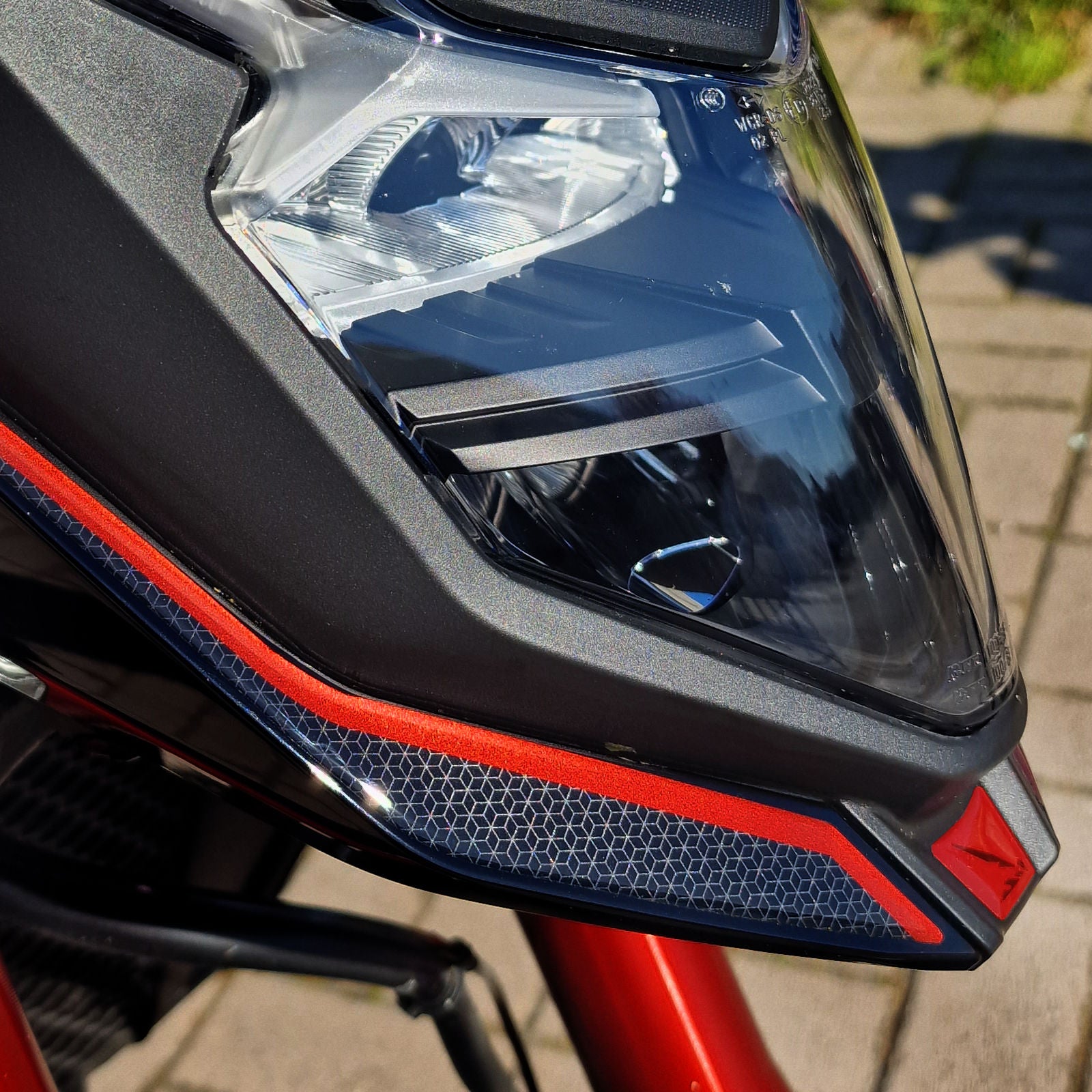 Resin Bike 3D Motorcycle Stickers - Headlight | Honda CB750 Hornet 2023>2024 -   Pyramid Motorcycle Accessories