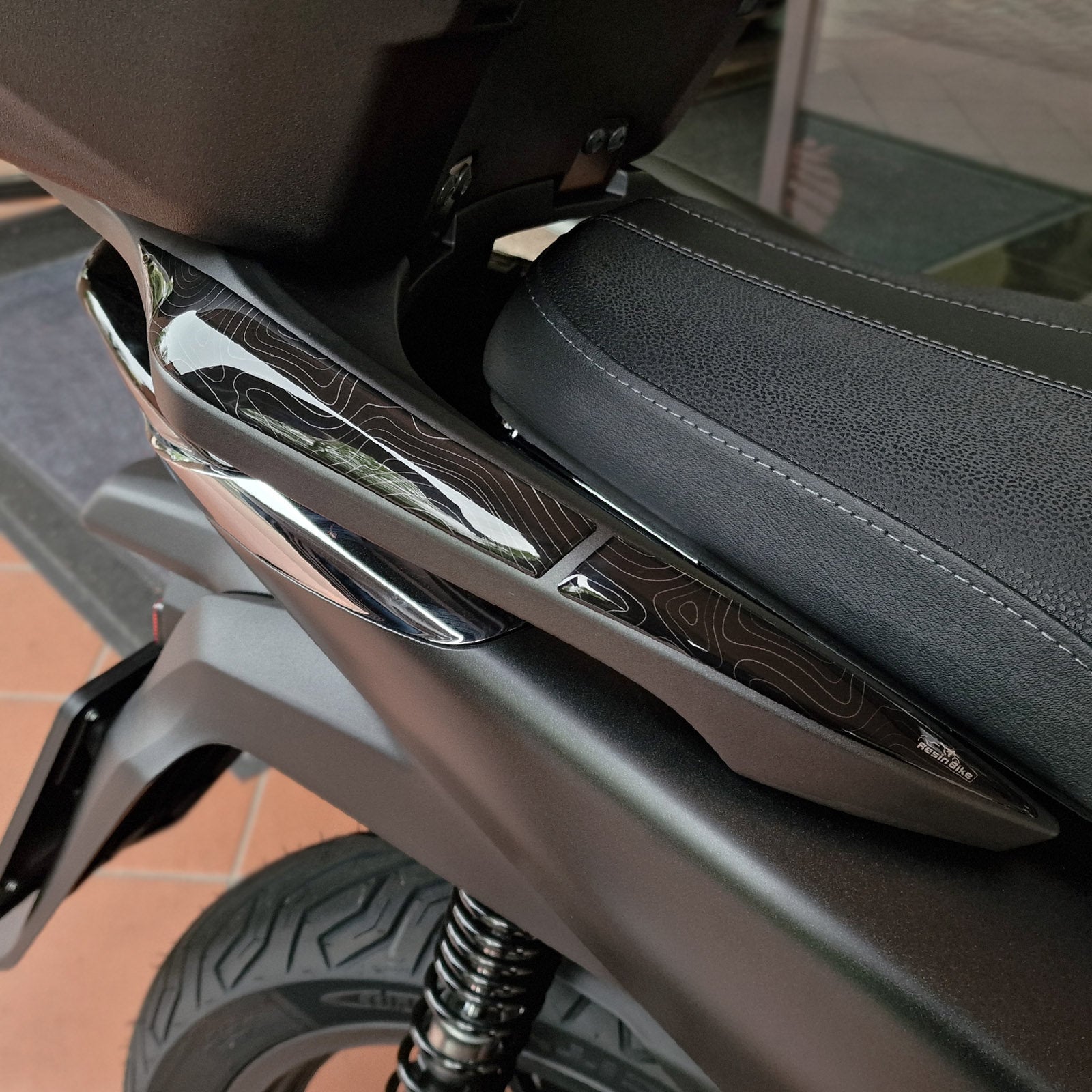 Resin Bike 3D Motorcycle Stickers - Passenger Handles | Honda SH 125i / SH 150i 2020>2026 -   Pyramid Motorcycle Accessories