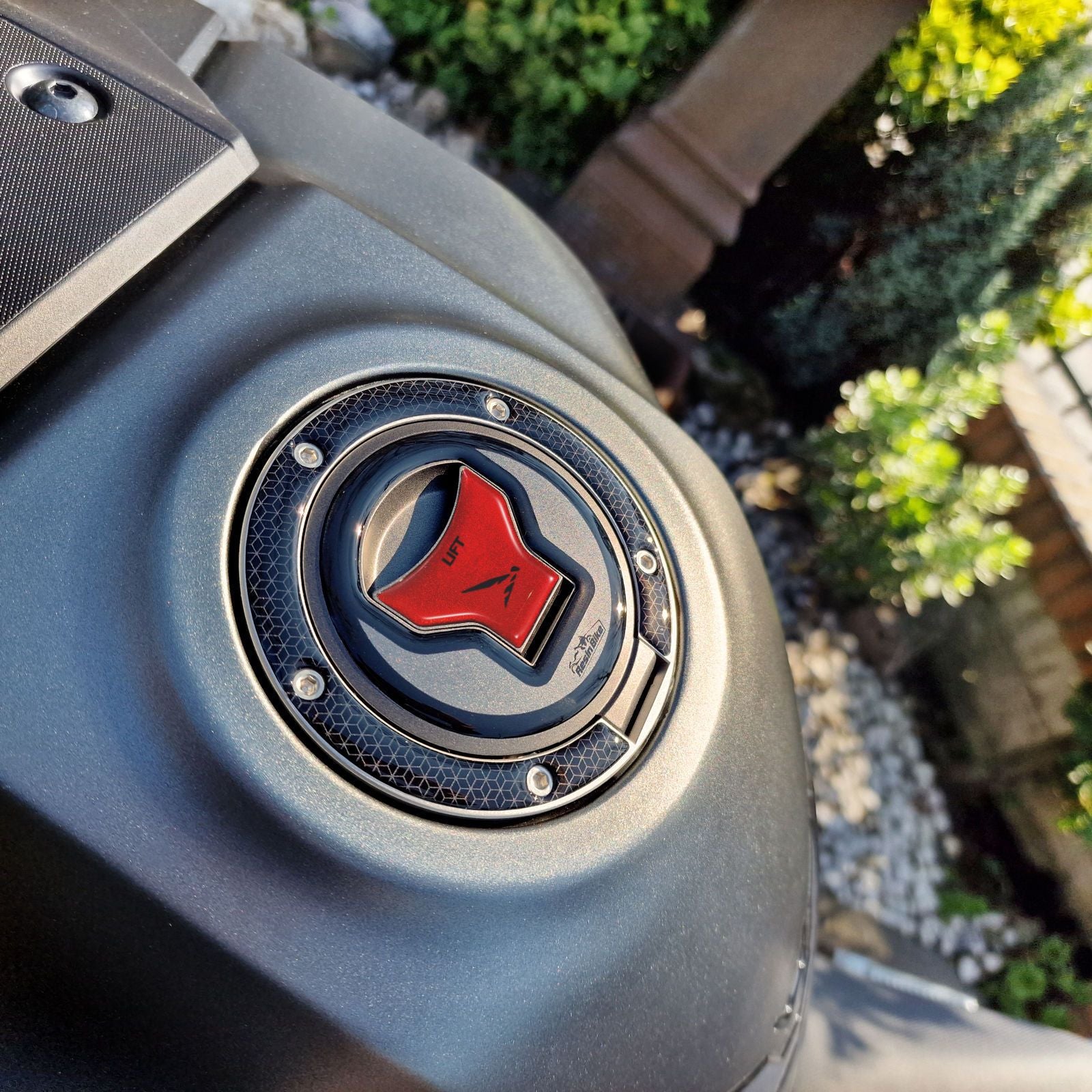 Resin Bike 3D Motorcycle Stickers - Fuel Cap | Honda CB750 Hornet 2023>2025 -   Pyramid Motorcycle Accessories