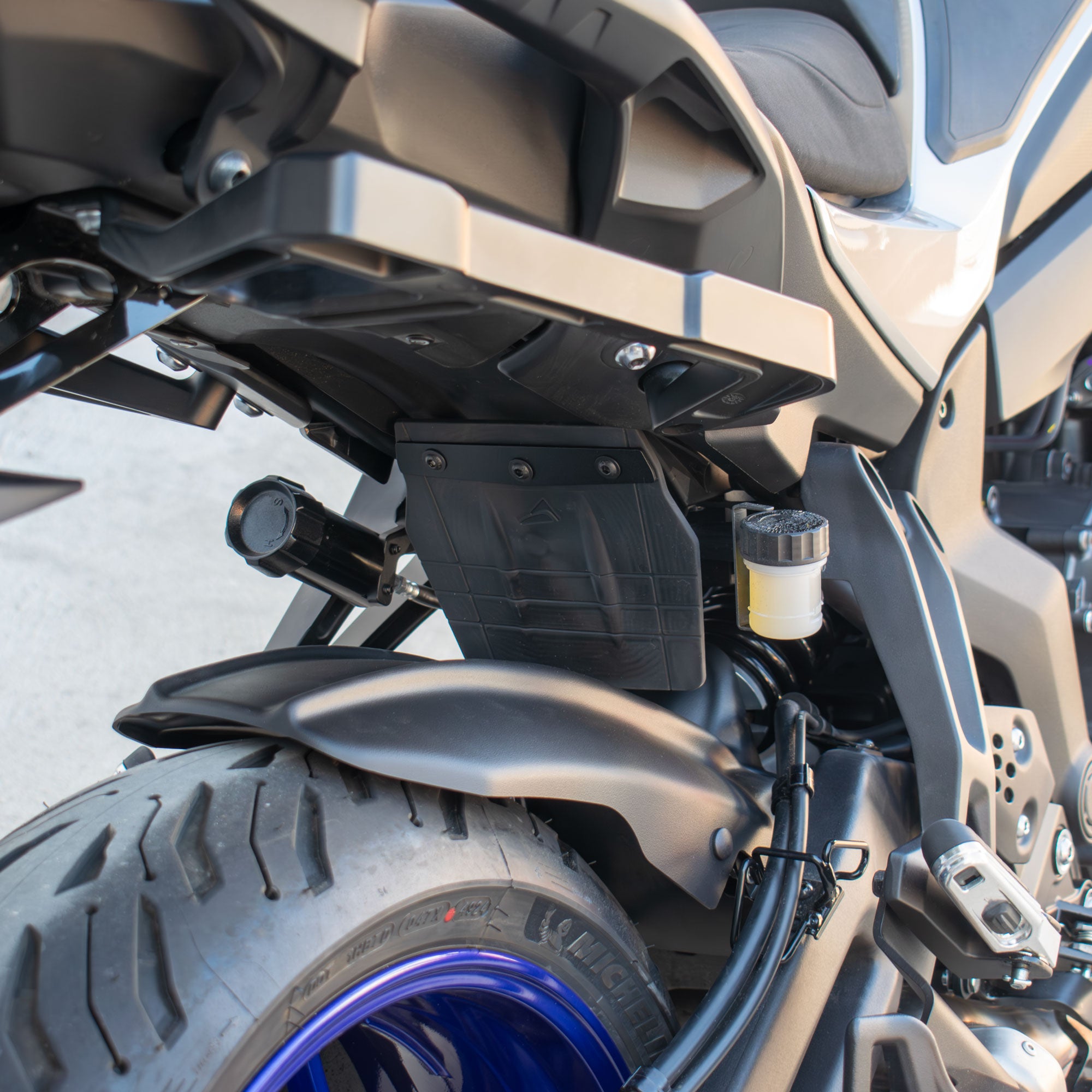 Pyramid Shock Shield | Black | Yamaha Tracer 7/7 GT 2025>Current -   Pyramid Motorcycle Accessories