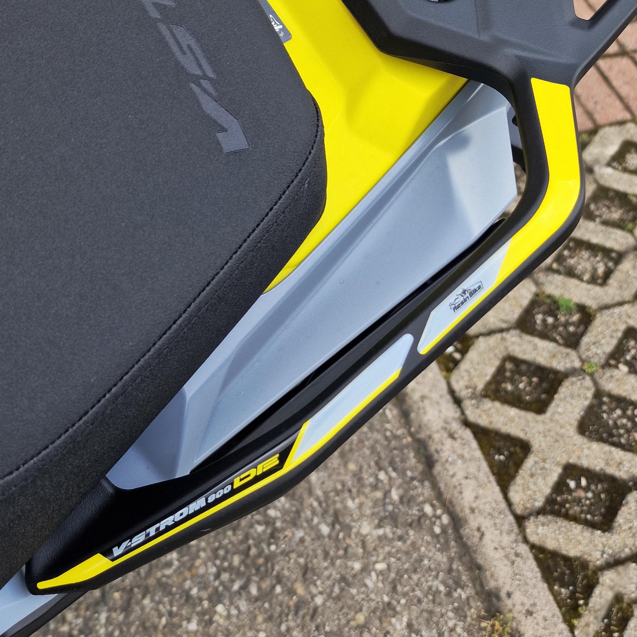 Resin Bike 3D Motorcycle Stickers - Full Kit | Suzuki V-Strom 800DE 2023>Current -   Pyramid Motorcycle Accessories