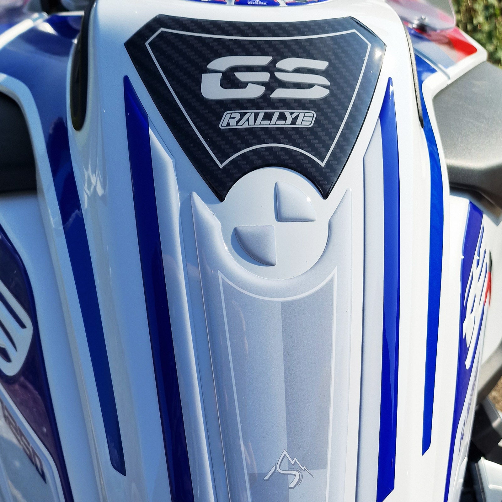 Resin Bike 3D Motorcycle Stickers - Basic Tank Kit | BMW R 1250 GS Adventure 2021>2024 -   Pyramid Motorcycle Accessories