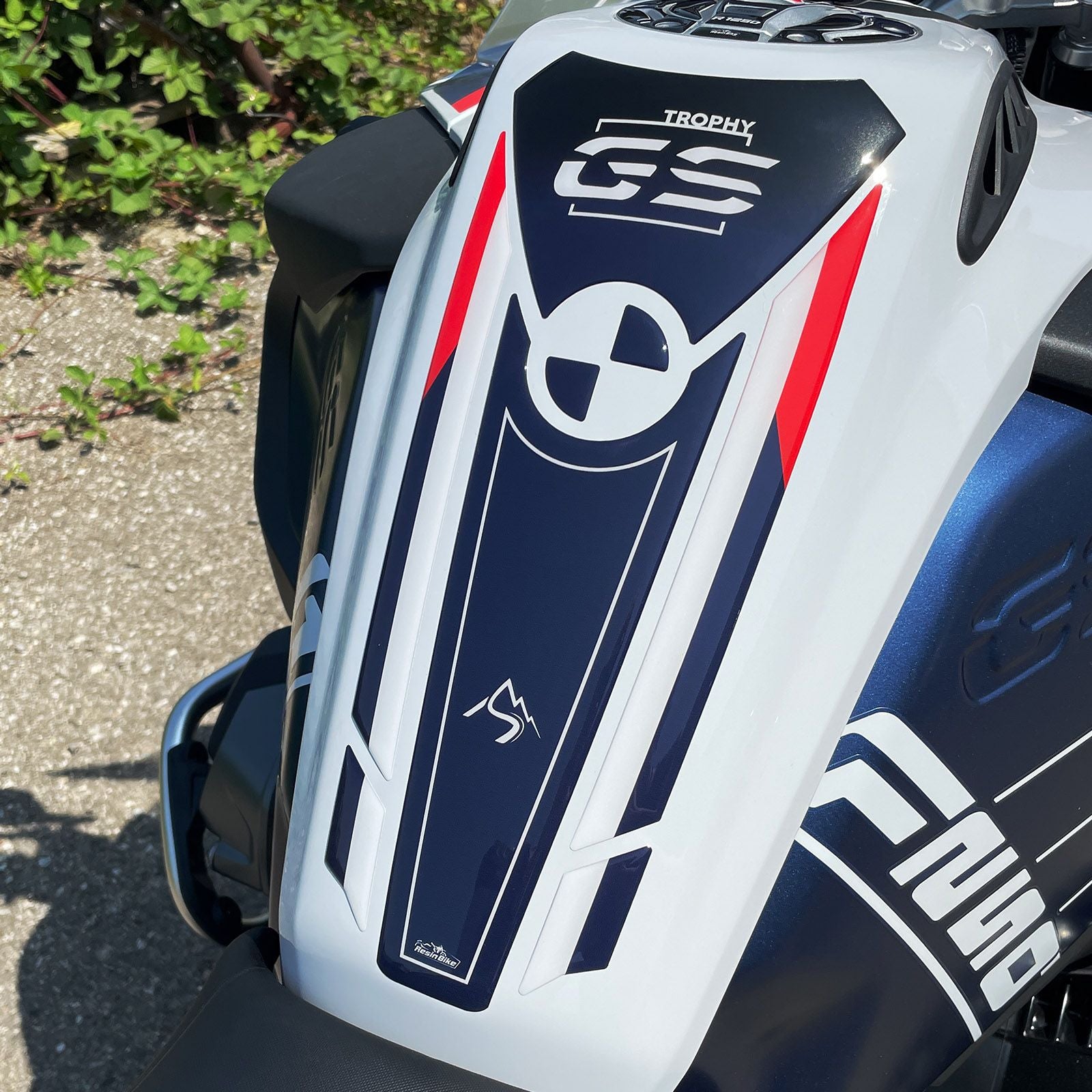 Resin Bike 3D Motorcycle Stickers - Tank Pad | BMW R 1250 GS/GSA 2021>2024 -   Pyramid Motorcycle Accessories