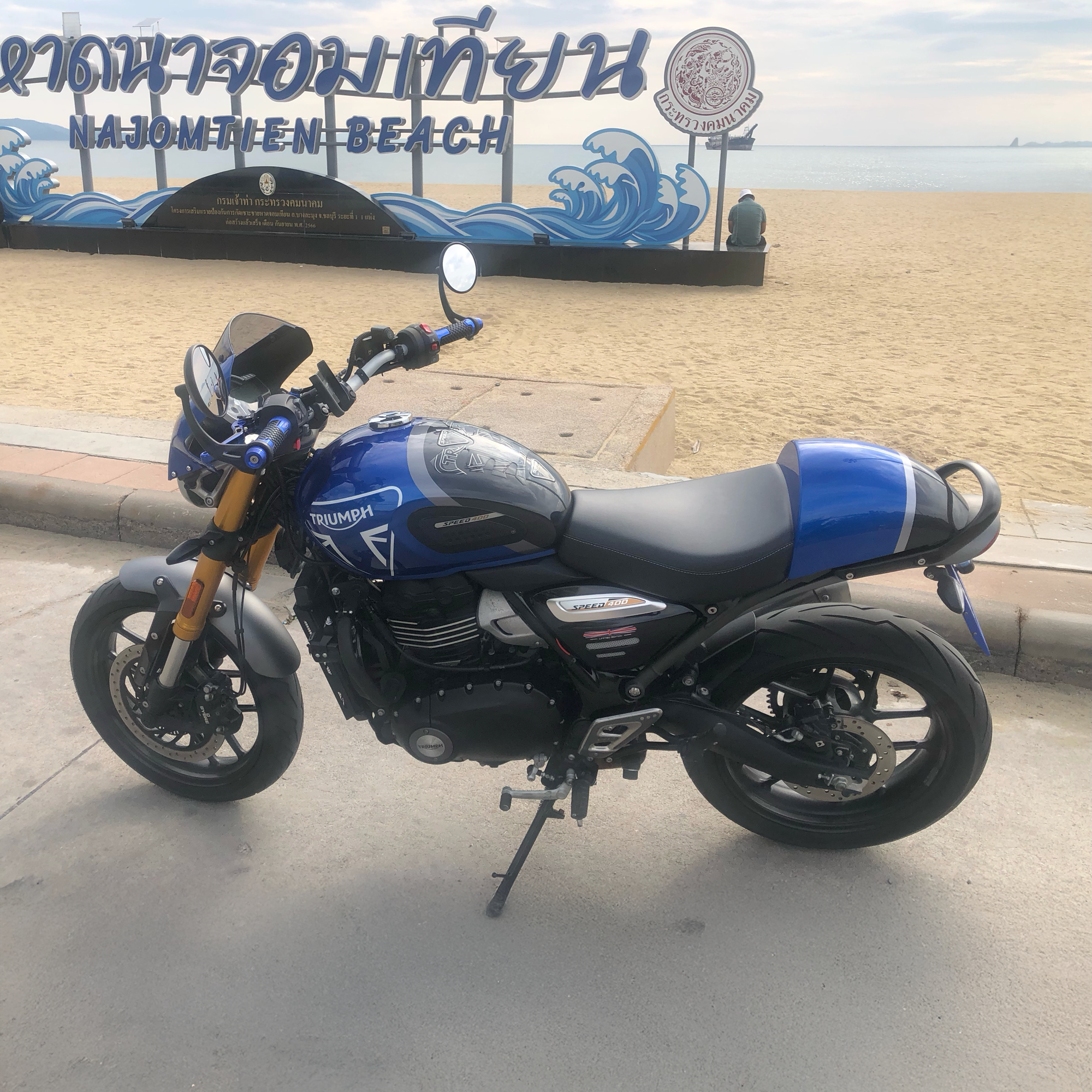 Pyramid Seat Cowl | Caspian Blue & Storm Grey | Triumph Speed 400 2024>Current -   Pyramid Motorcycle Accessories