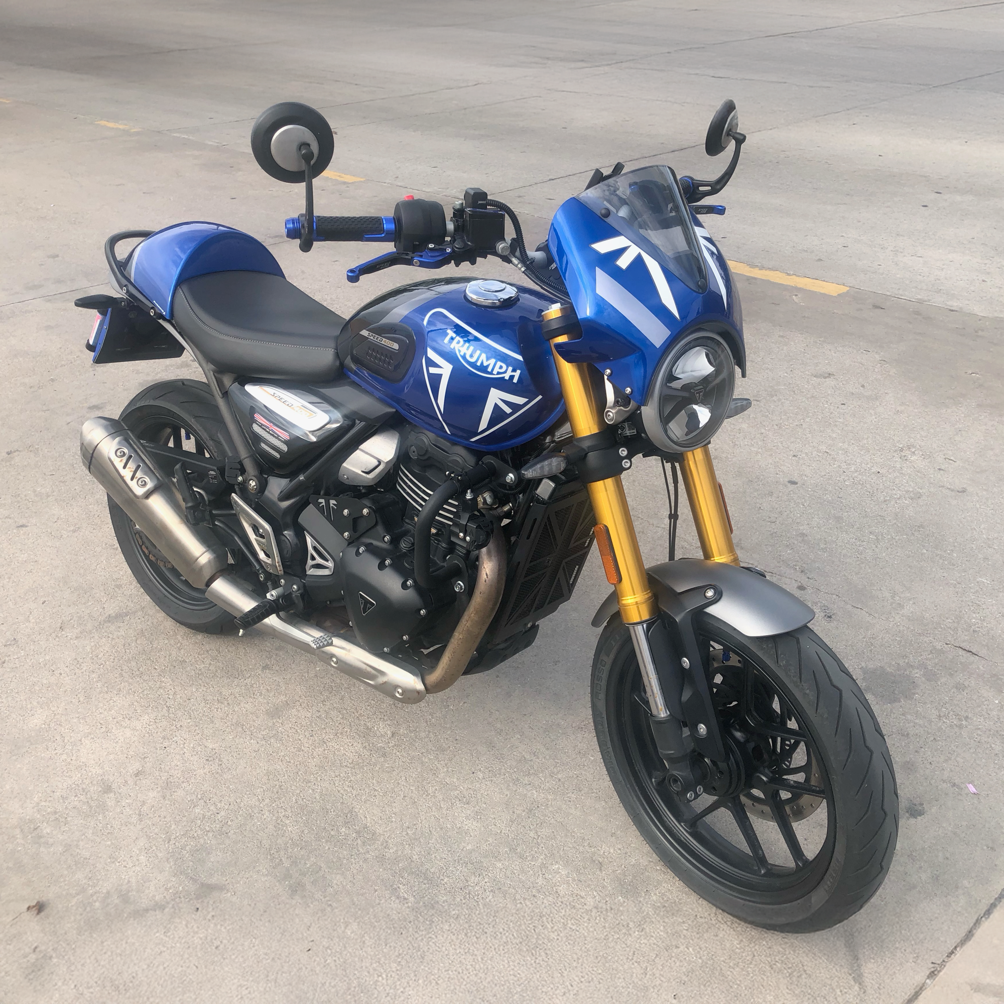 Pyramid Fly Screen | Caspian Blue/Storm Grey | Triumph Speed 400 2024>Current -   Pyramid Motorcycle Accessories