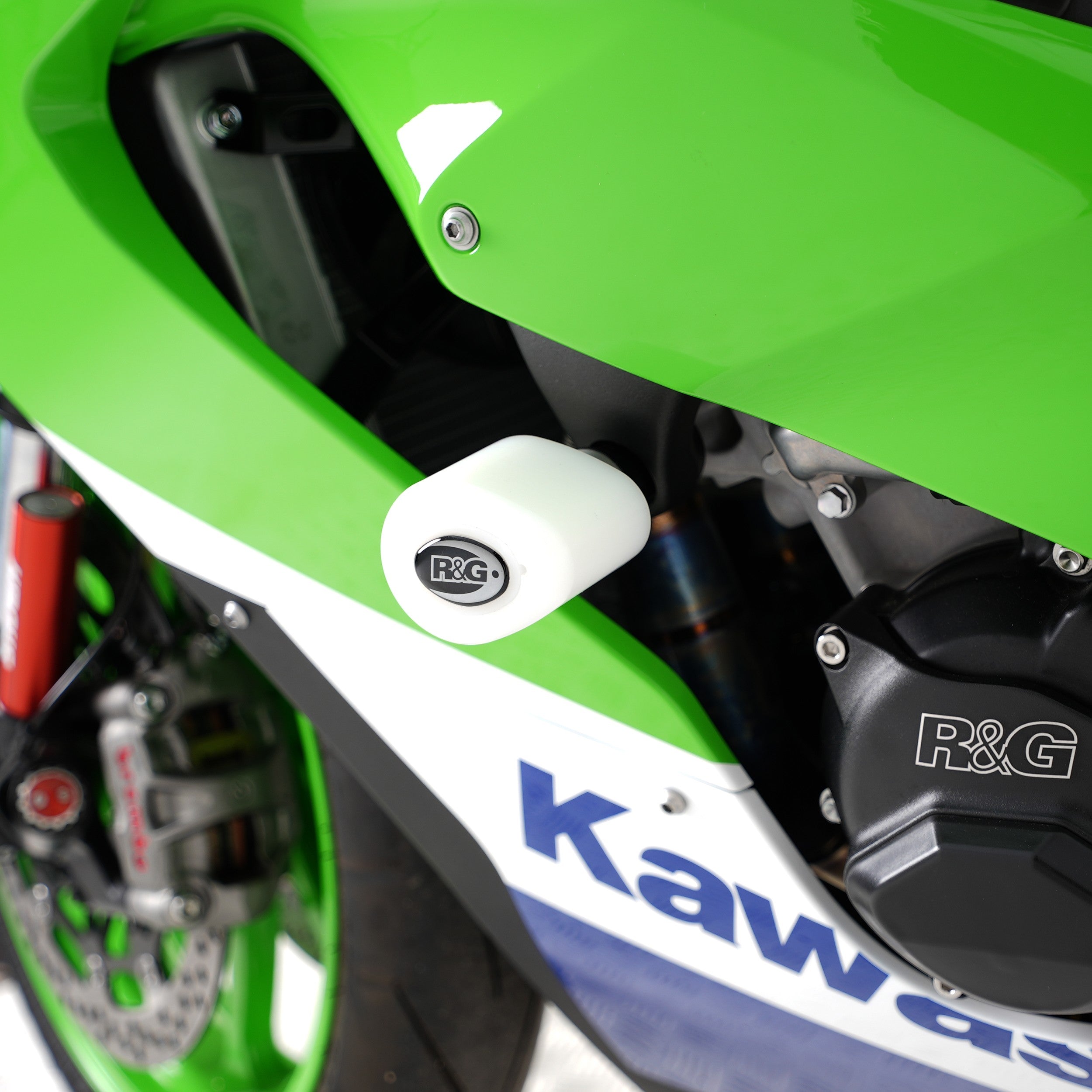R&G Crash Protectors | White | Kawasaki ZX-10RR 2021>Current & Kawasaki ZX-10R 2011>Current