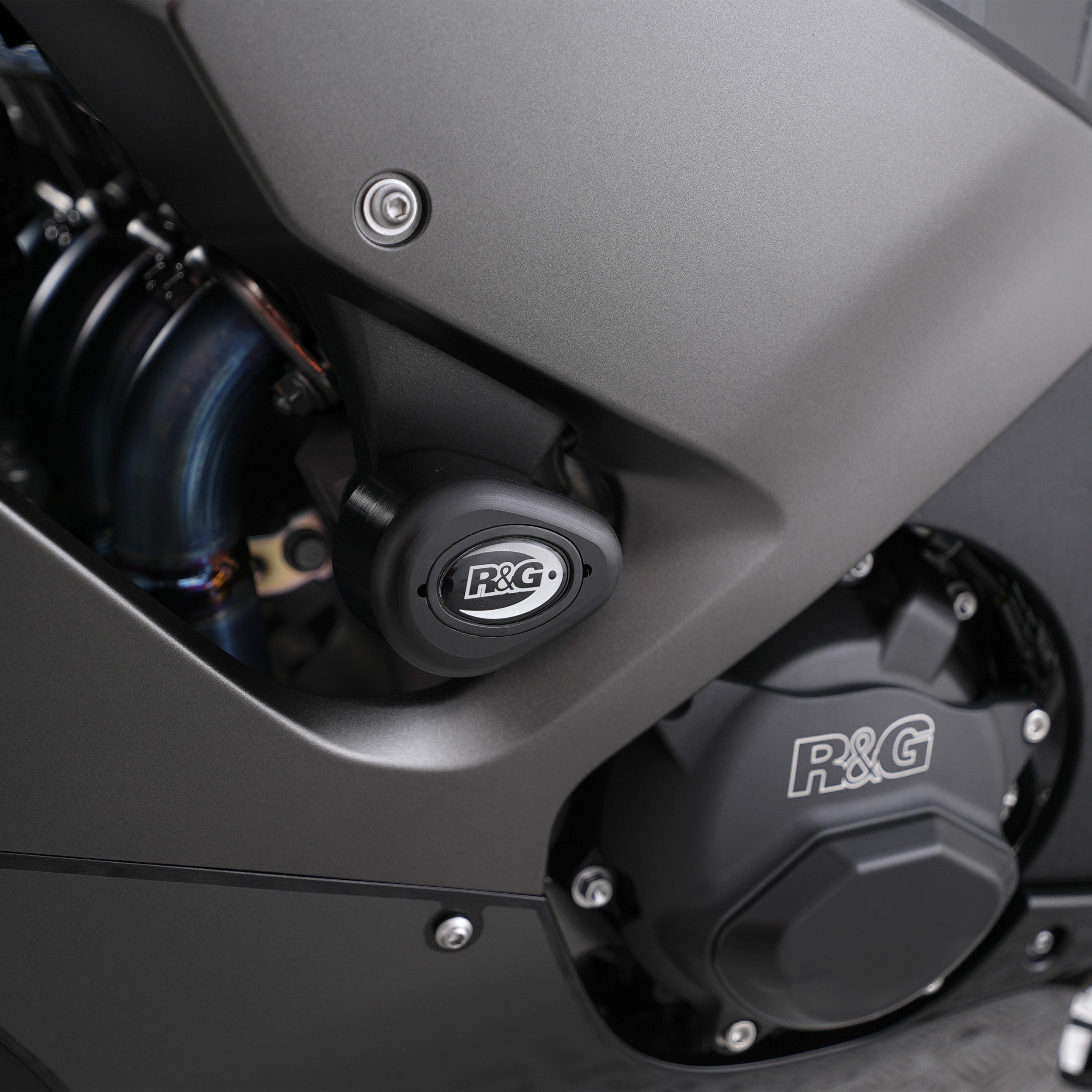 R&G Crash Protectors | Black | Kawasaki ZX-10RR 2021>Current & Kawasaki ZX-10R 2011>Current