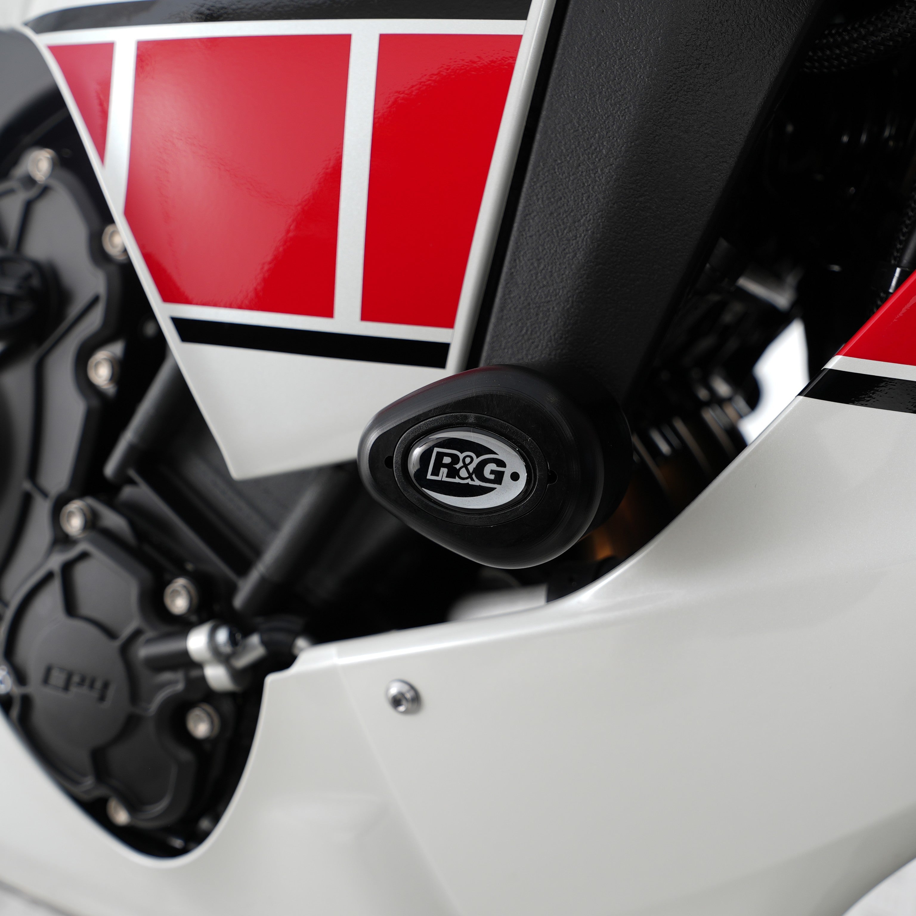 R&G Crash Protectors | Black | Yamaha YZF-R1M 2015>Current & Yamaha YZF-R1 2015>Current