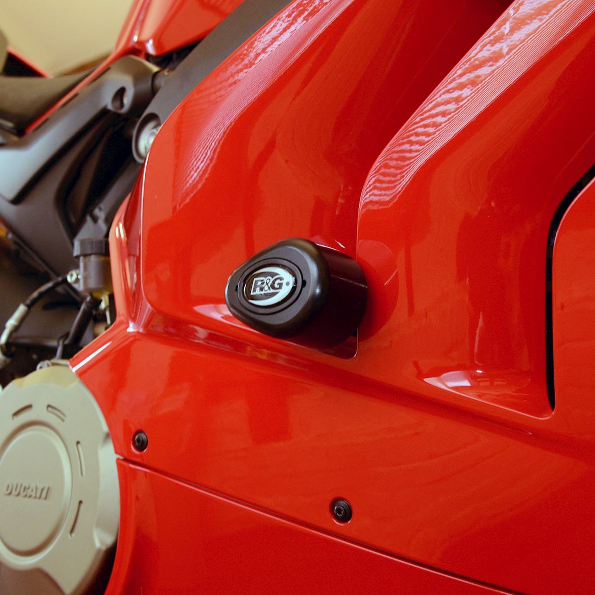 R&G Crash Protectors | Black | Ducati Panigale V4 R 2020 & Ducati Panigale V4 S 2020>2021 & Ducati Panigale V4 2020>2021