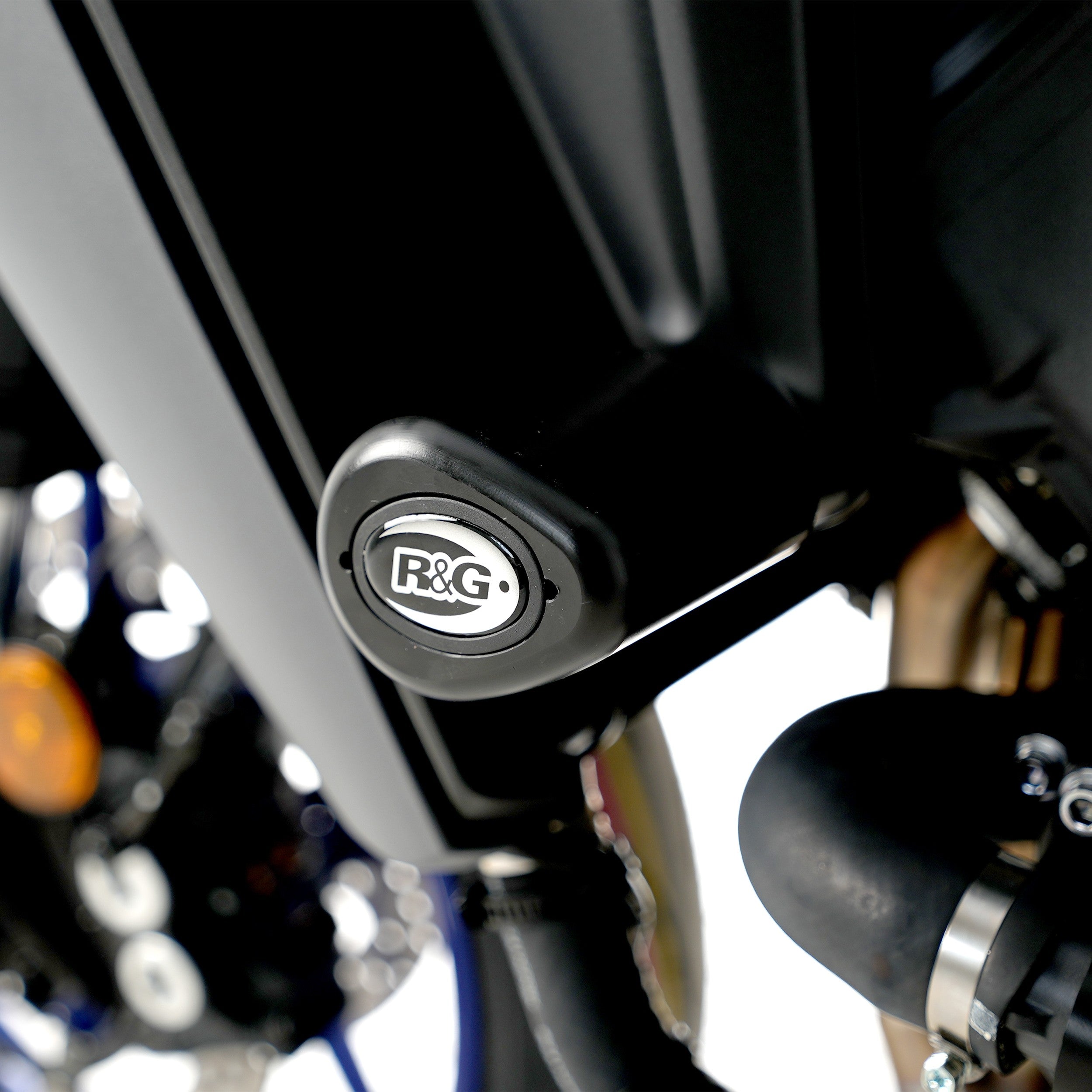 R&G Crash Protectors | Black | Yamaha Tracer 9 2021>2024 & Yamaha XSR 900 2022>2024 & Yamaha MT-09 2021>Current & Yamaha Tracer 9 GT 2021>Current & Yamaha Tracer 9 GT+ 2025>Current & Yamaha MT-09 SP 2021>2023