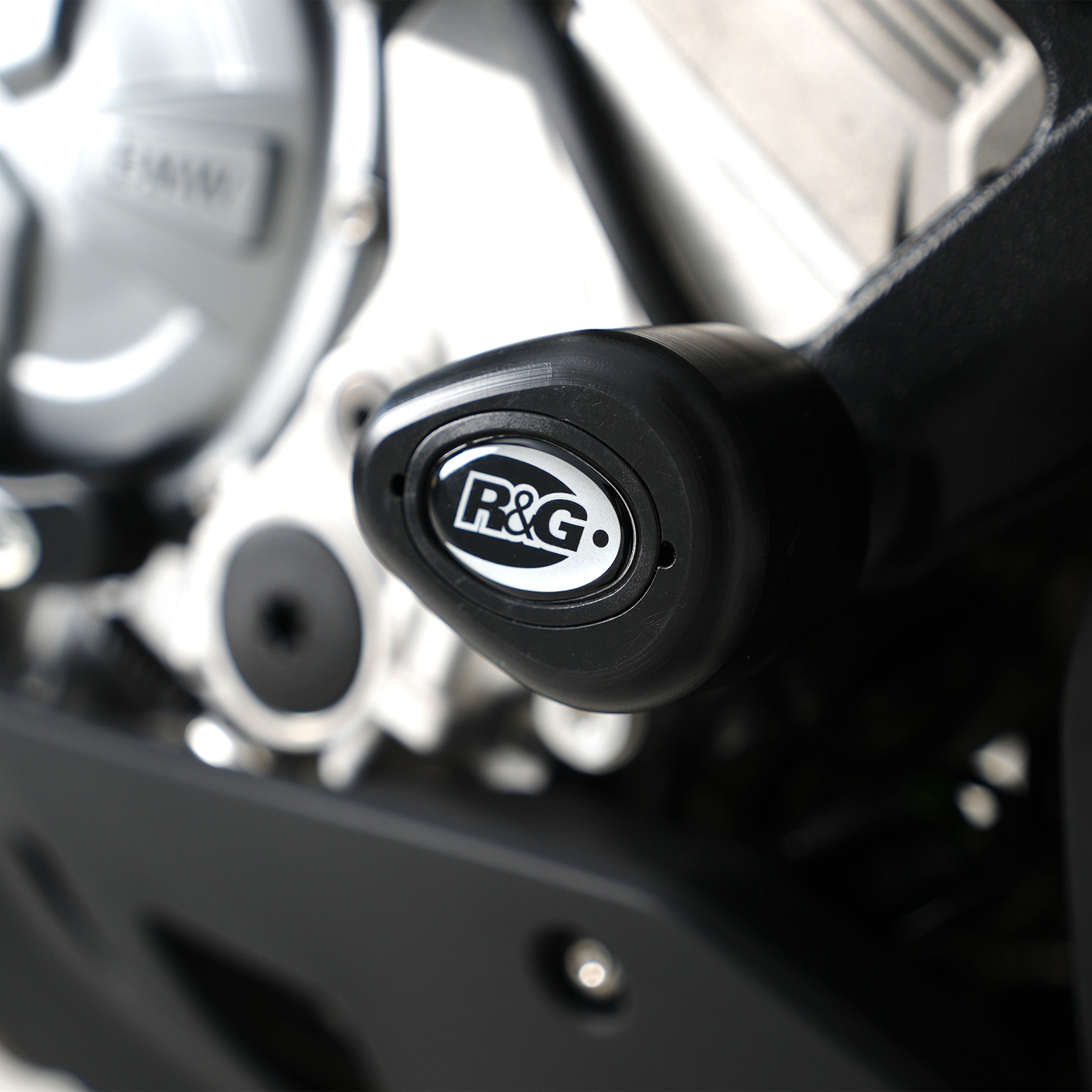 R&G Crash Protectors | White | BMW S 1000 XR 2024>Current & BMW M 1000 XR 2024>Current