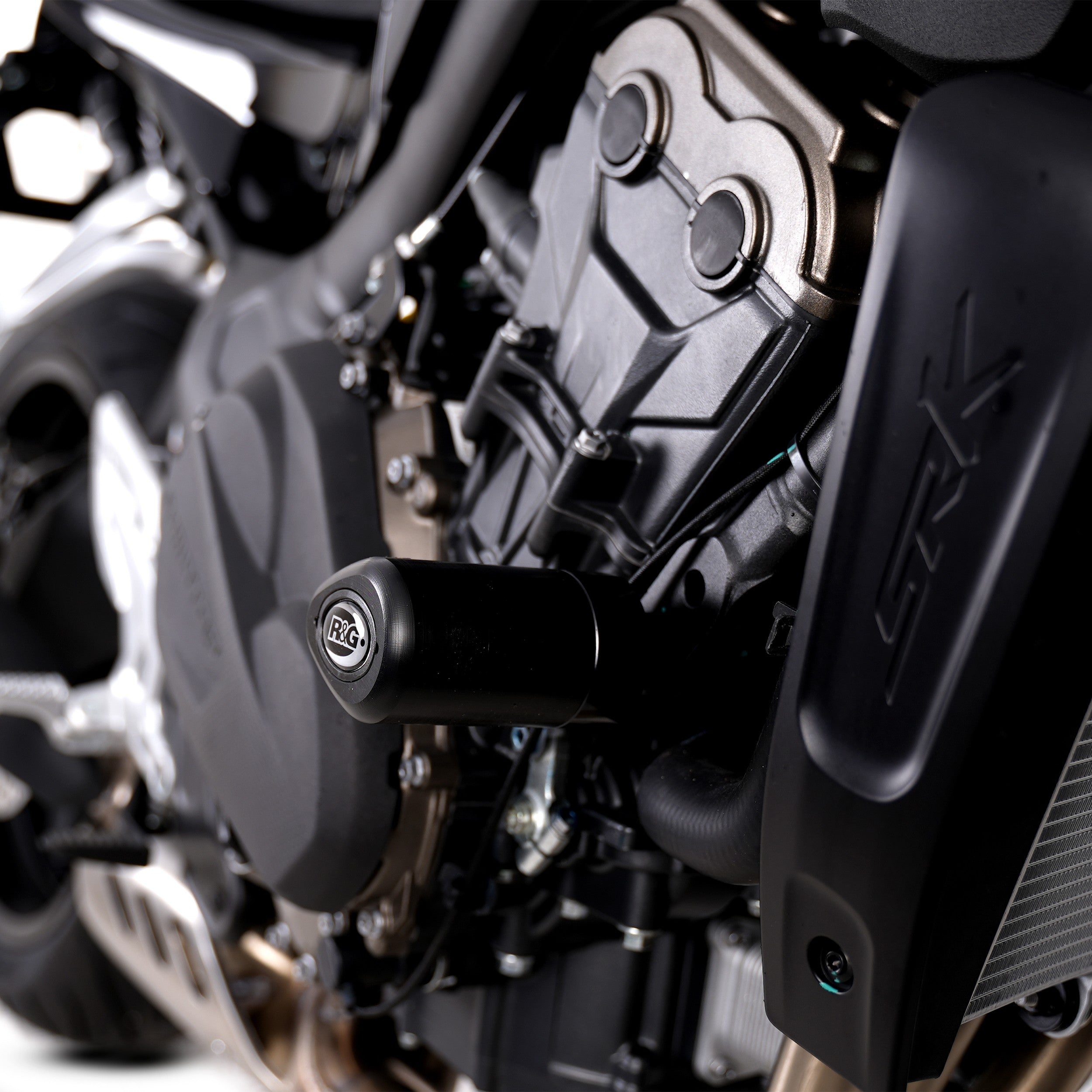 R&G Crash Protectors | Black | QJMotor SRK 800 RR 2025>Current -   Pyramid Motorcycle Accessories