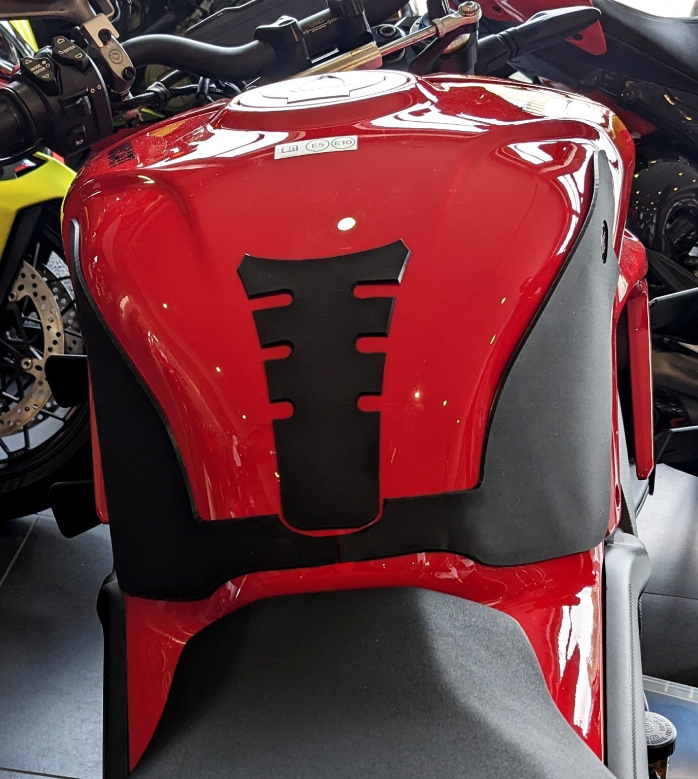 Eazi-Grip Wrap Around Tank Grip | Silicone - Charcoal | Ducati Panigale/Streetfighter V4 2022>2024 -  Shop name
