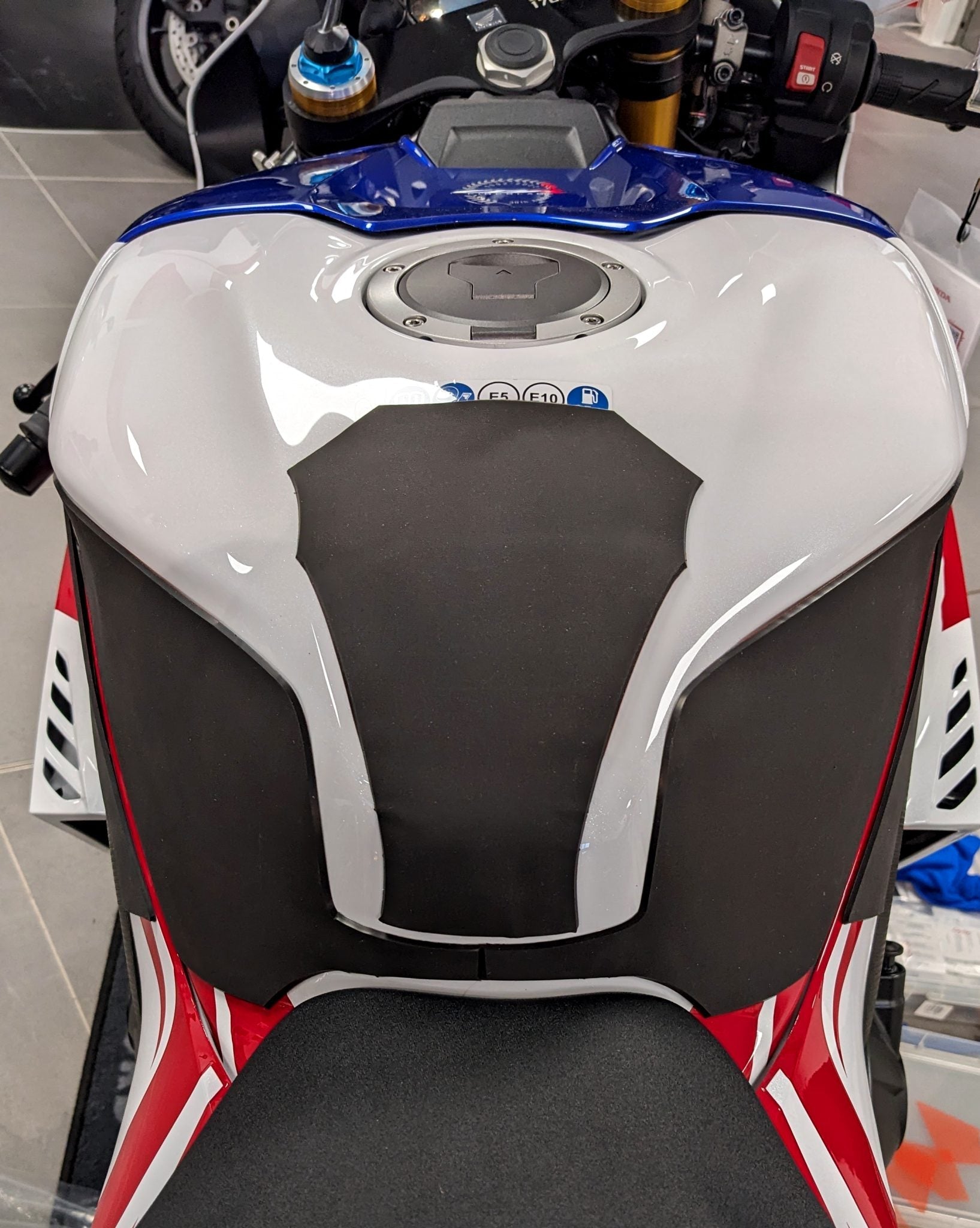 Eazi-Grip Wrap Around Tank Grip | Silicone - Charcoal | Honda CBR1000RR-R 2020>Current -  Shop name