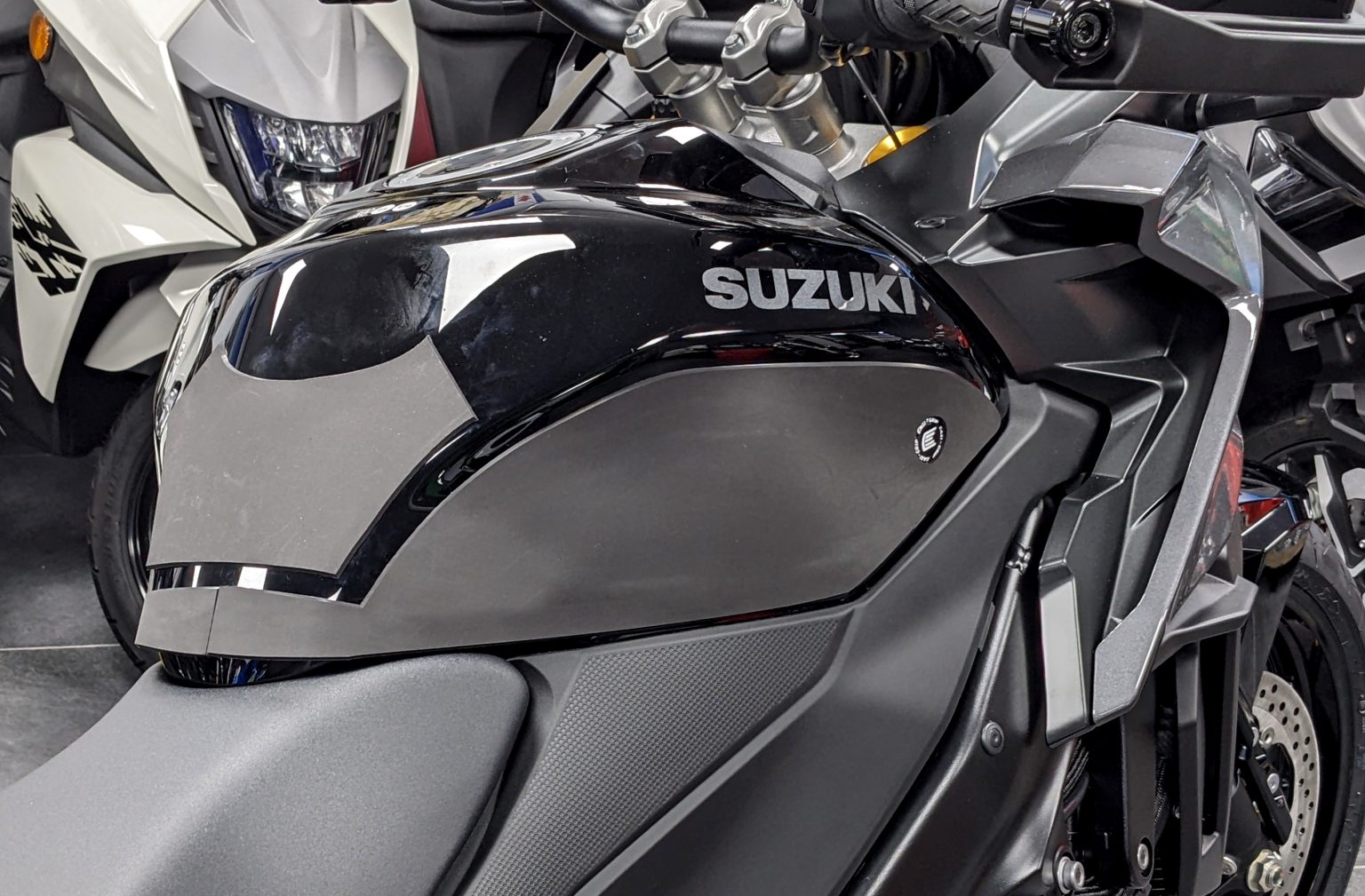 Eazi-Grip Wrap Around Tank Grip | Silicone - Charcoal | Suzuki GSX-S1000 GT 2022>2024 -  Shop name