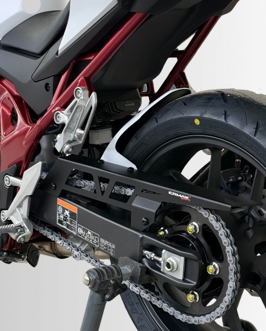 Ermax Hugger with Aluminium Chainguard | Matte Pearl Glare White [NHB54] | Honda CB750 Hornet 2025>Current -  Shop name