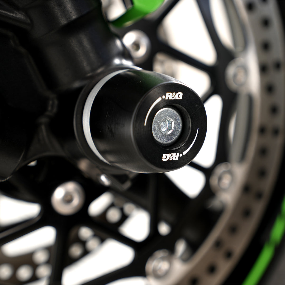 R&G APEX Fork Protectors | Black | Kawasaki Z650 S ‘26-, Z650, Ninja 650 '17-, Ninja 7 Hybrid Hev, Z7 Hybrid Hev '24- & Z650RS '21-