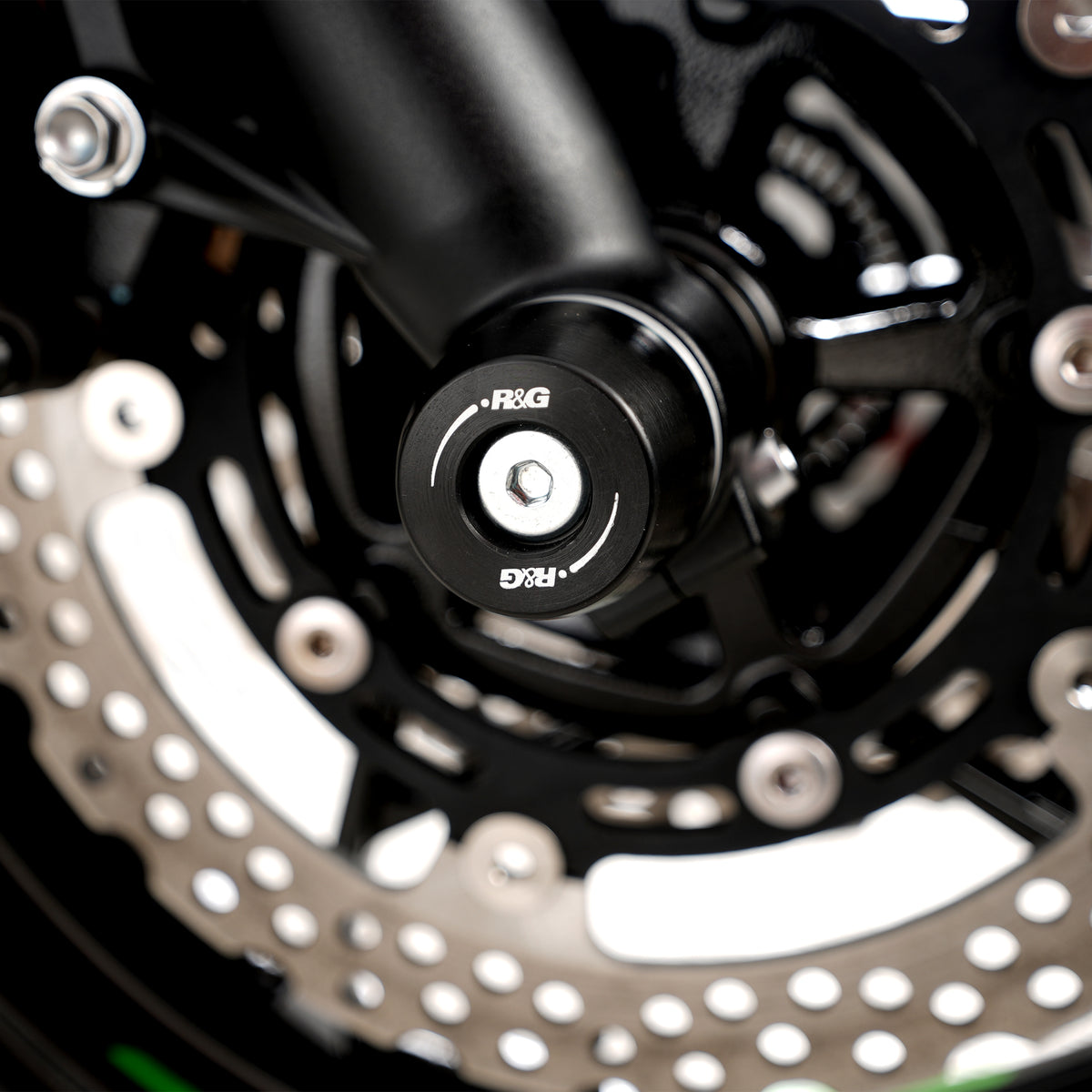 R&G APEX Fork Protectors | Black | Kawasaki Z650 S ‘26-, Z650, Ninja 650 '17-, Ninja 7 Hybrid Hev, Z7 Hybrid Hev '24- & Z650RS '21-