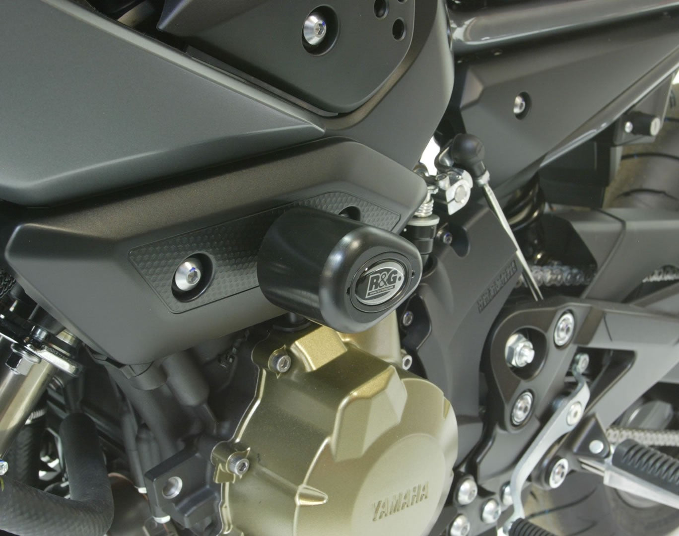 R&G Crash Protectors | Black | Yamaha XJ6 2009>2016