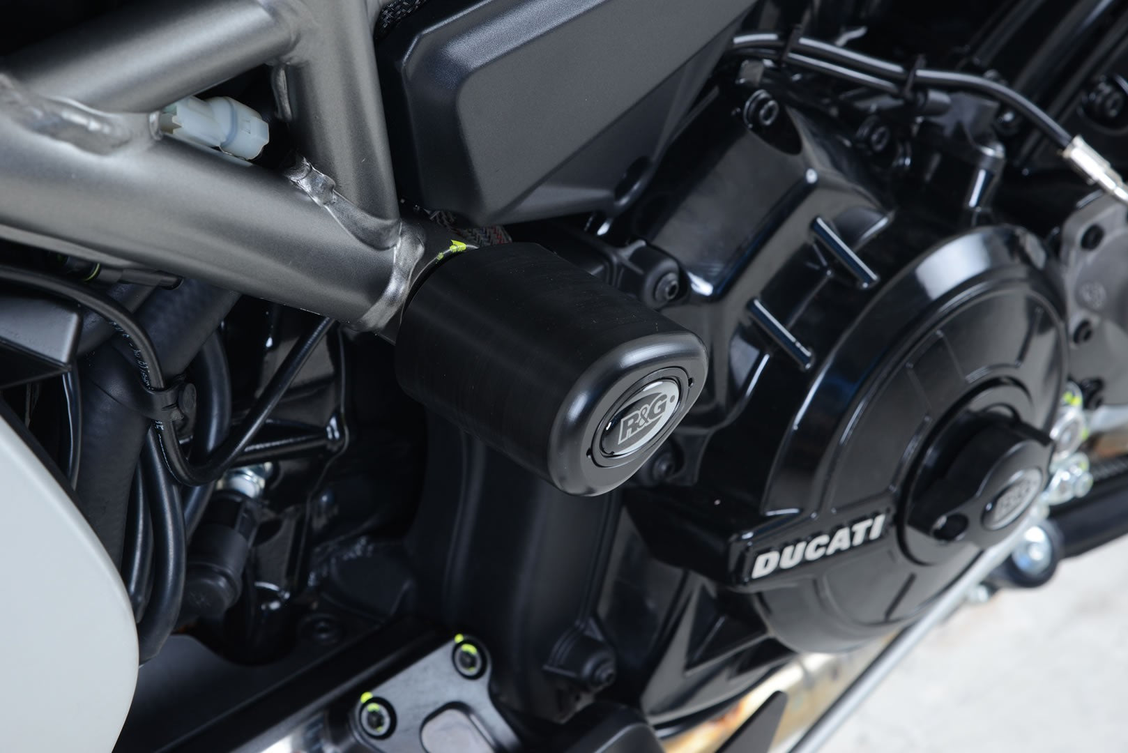 R&G Crash Protectors | Black | Ducati XDiavel 2016>2020