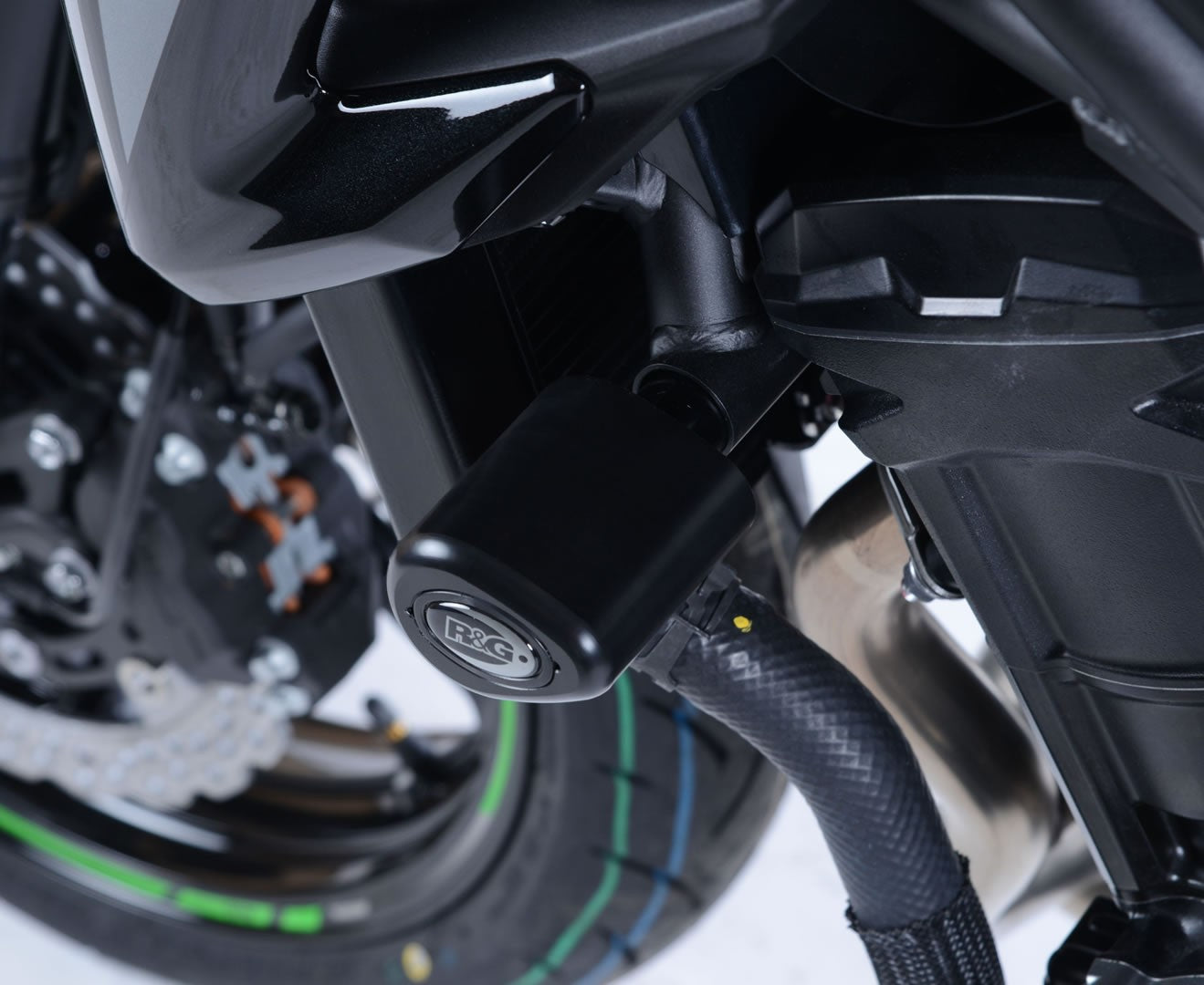 R&G Crash Protectors | White | Kawasaki Z 900 2017>Current & Kawasaki Z 900 SE 2022>Current