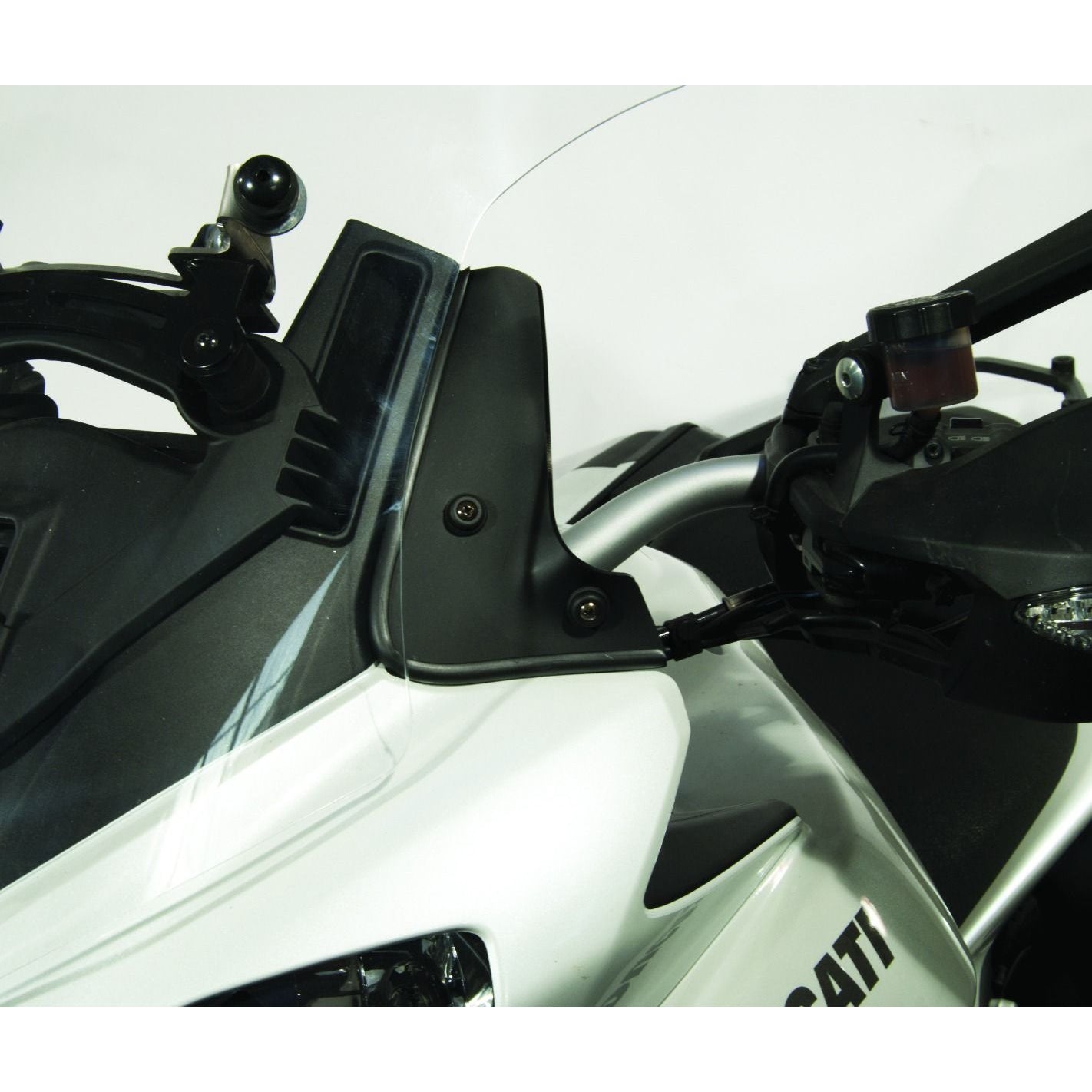 Isotta Medium Screen | Ducati Multistrada 1200 -   Pyramid Motorcycle Accessories