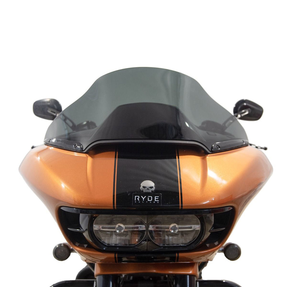 Isotta Small Screen | Harley Davidson - Road Glide Touring 2022 -   Pyramid Motorcycle Accessories