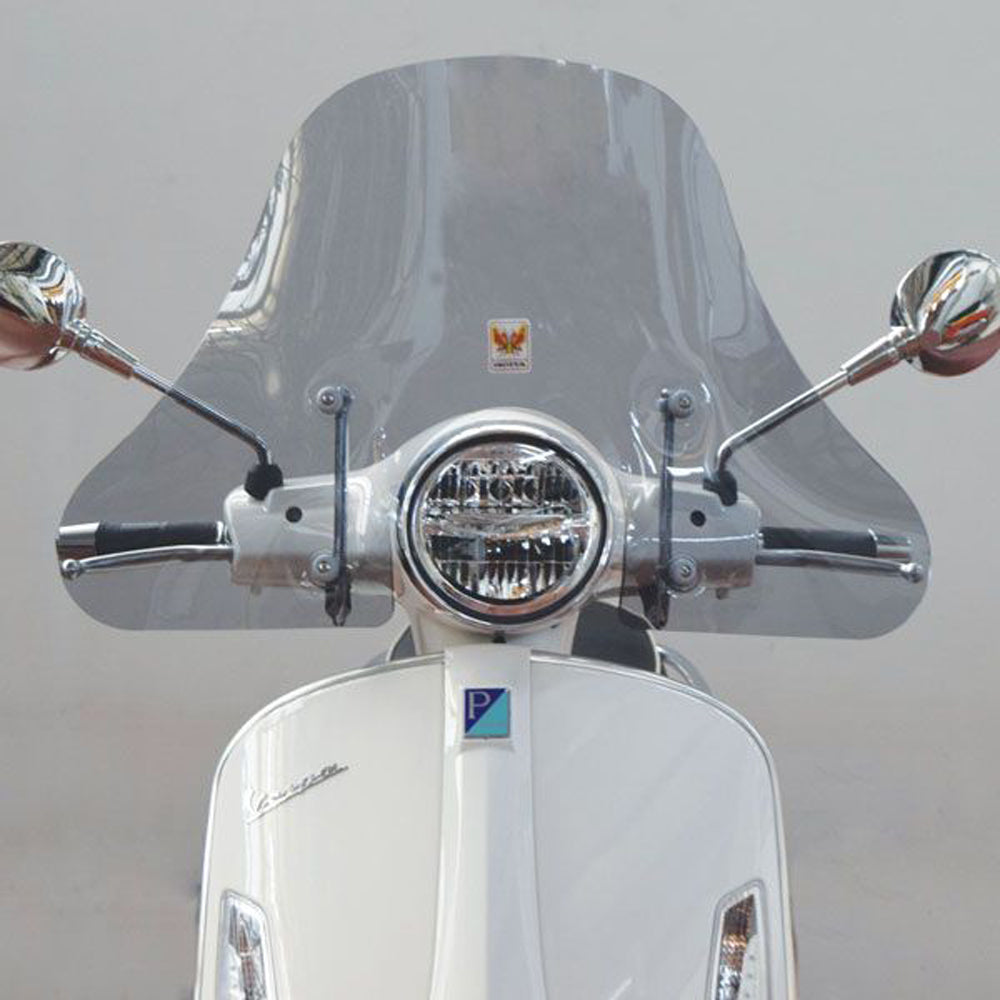 Isotta Summer Screen | Light Smoke | VESPA 300 GTS HPE And 125 GTS I-GET -   Pyramid Motorcycle Accessories