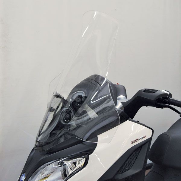 Isotta Medium Screen | Clear | Piaggio Mp3 300 and 500 HPE -   Pyramid Motorcycle Accessories