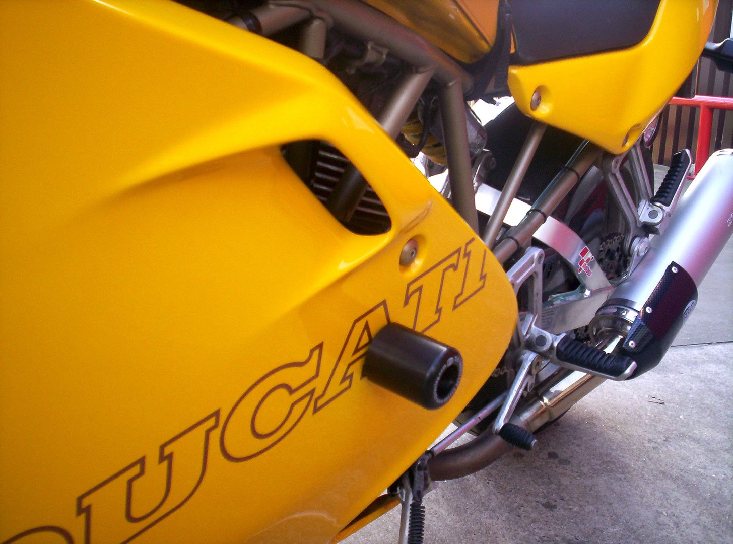 R&G Crash Protectors | Black | Ducati 900SS 1998