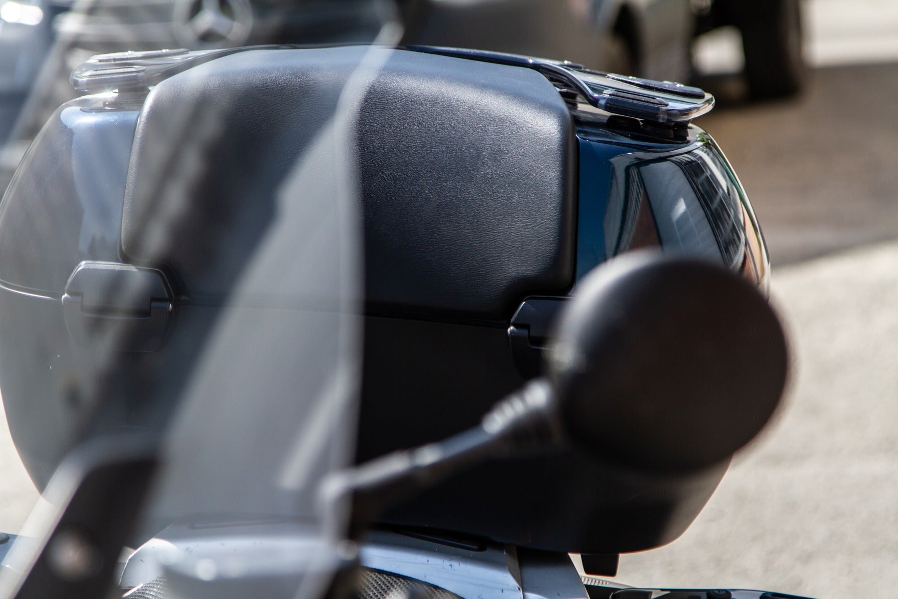 Isotta Luggage Rack For Top Box - Plexiglass | Light Smoke | BMW R 1200 RT 2005>2013 -  Shop name