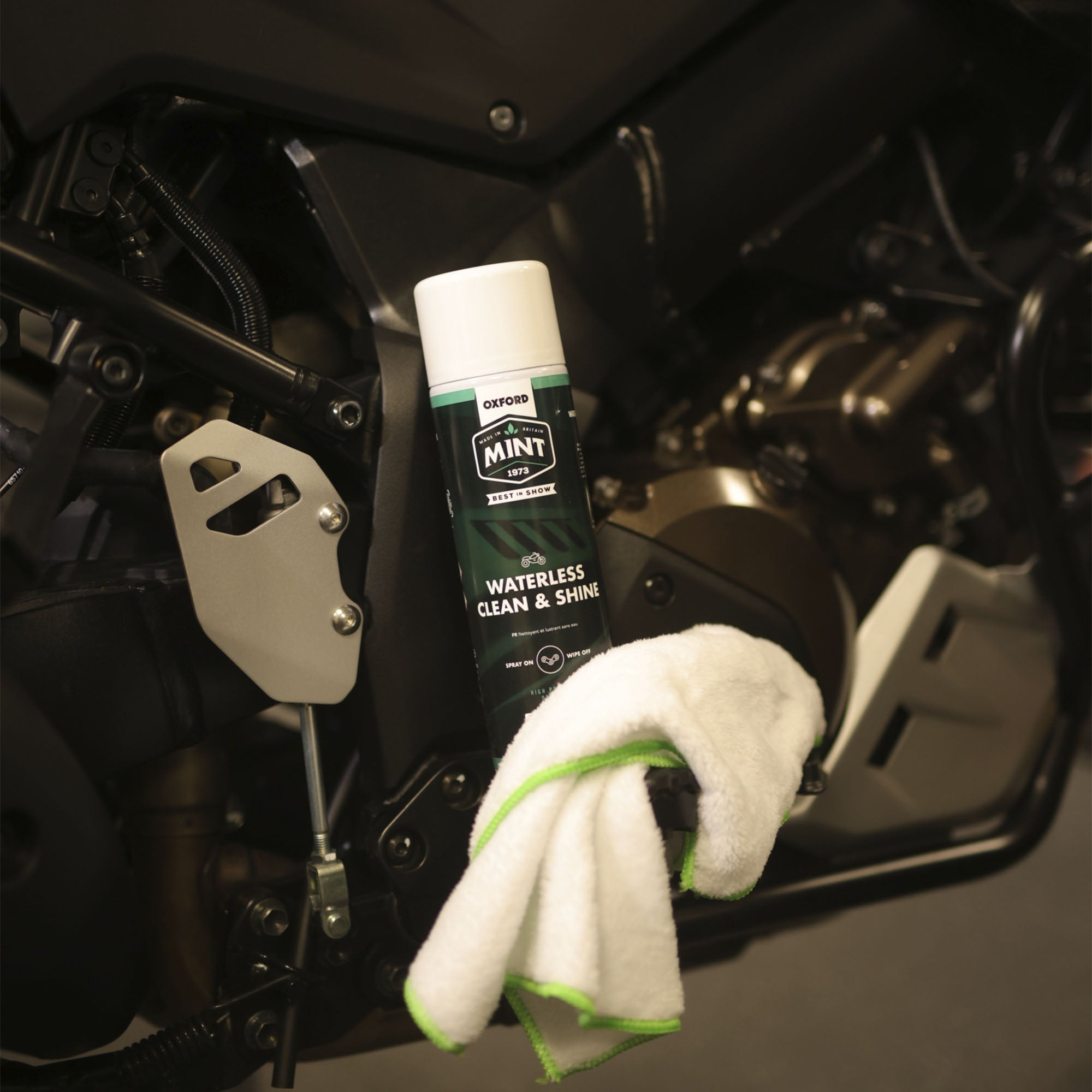 Oxford Mint Waterless Clean & Shine Foam Action 500ml -  Shop name