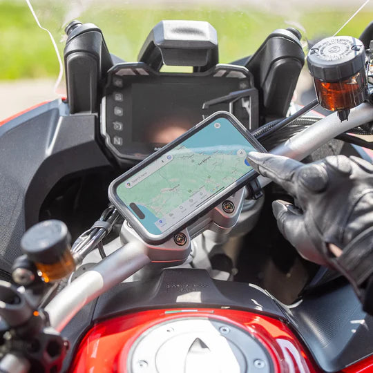 SP Connect Phone Case Xtreme iPhone 15 Pro - SPC+ -   Pyramid Motorcycle Accessories