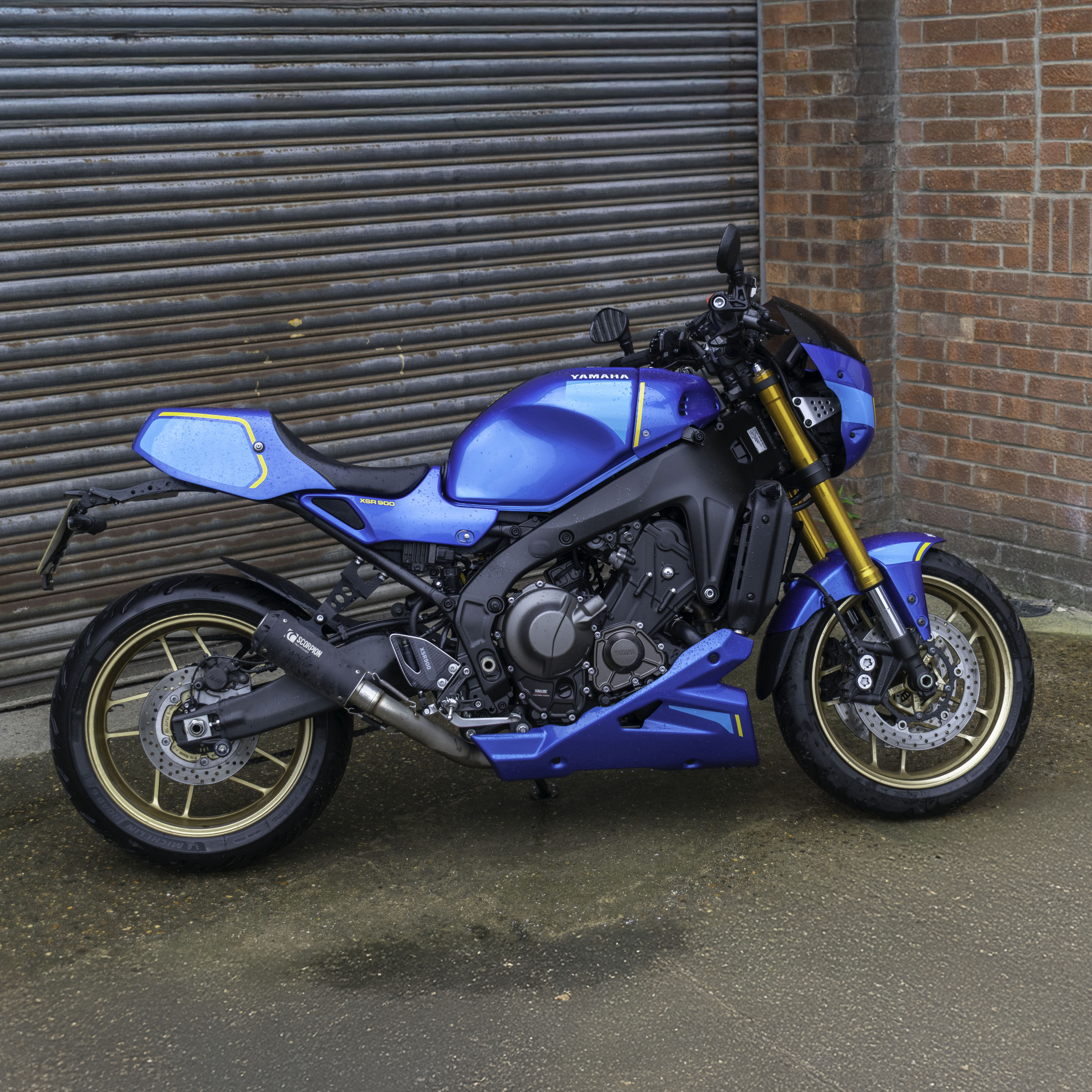 Pyramid Belly Pan | Legend Blue | Yamaha XSR 900 2022>Current-Belly Pans-Pyramid Motorcycle Accessories