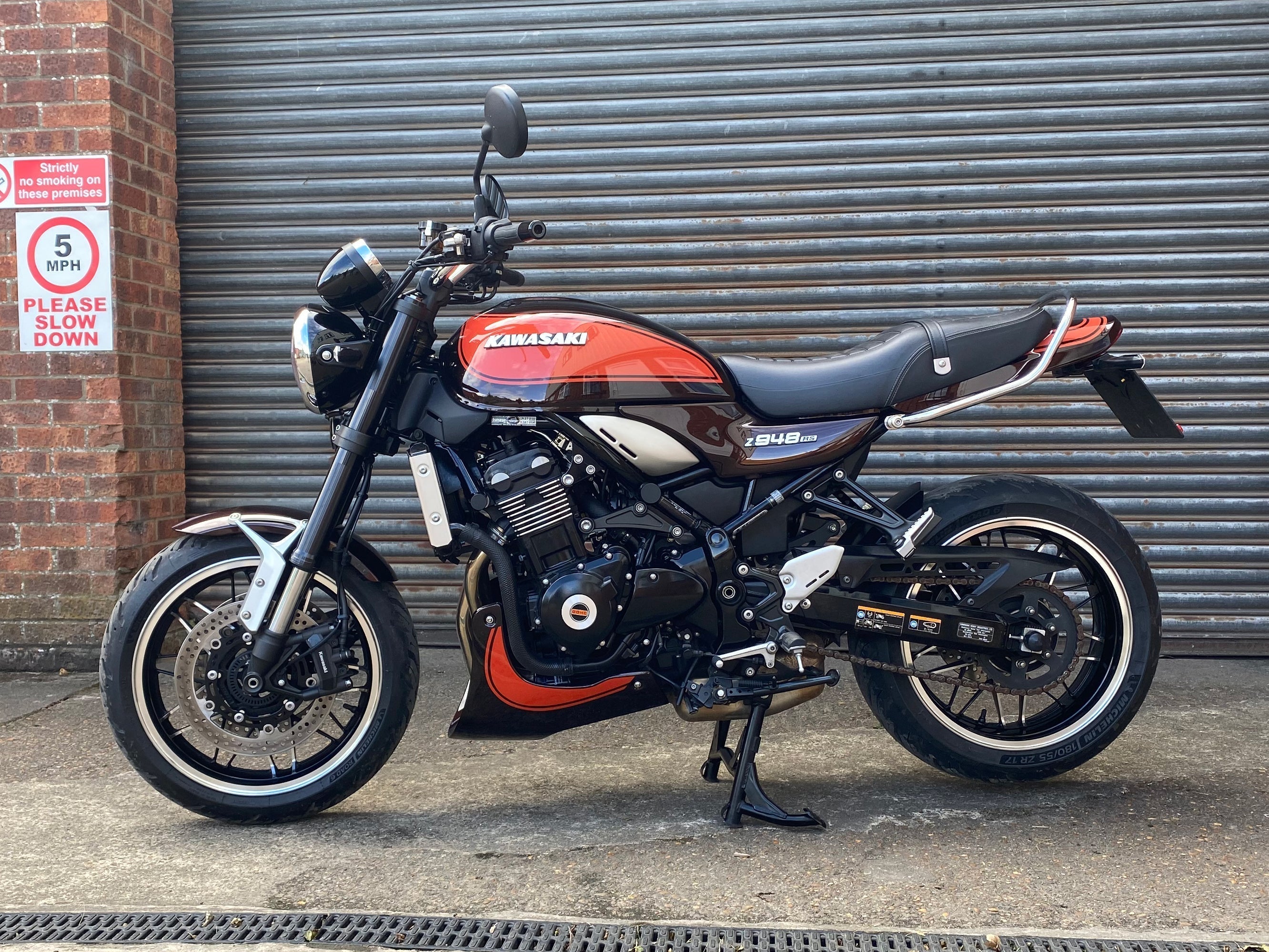 Pyramid Belly Pan | Gloss Black | Kawasaki Z 900 RS 2019>Current -   Pyramid Motorcycle Accessories