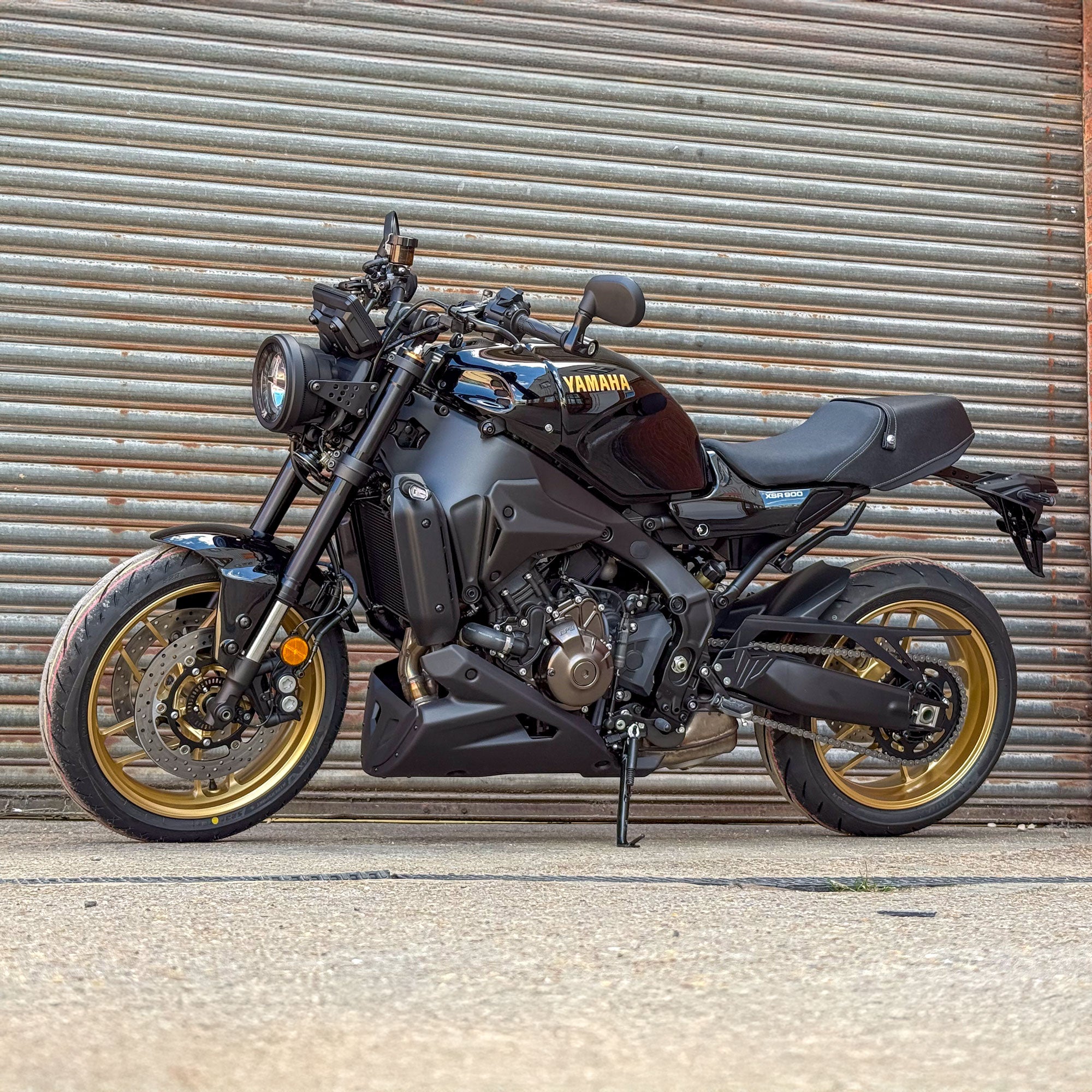 Pyramid Belly Pan | Matte Black | Yamaha XSR 900 2022>Current-Belly Pans-Pyramid Motorcycle Accessories