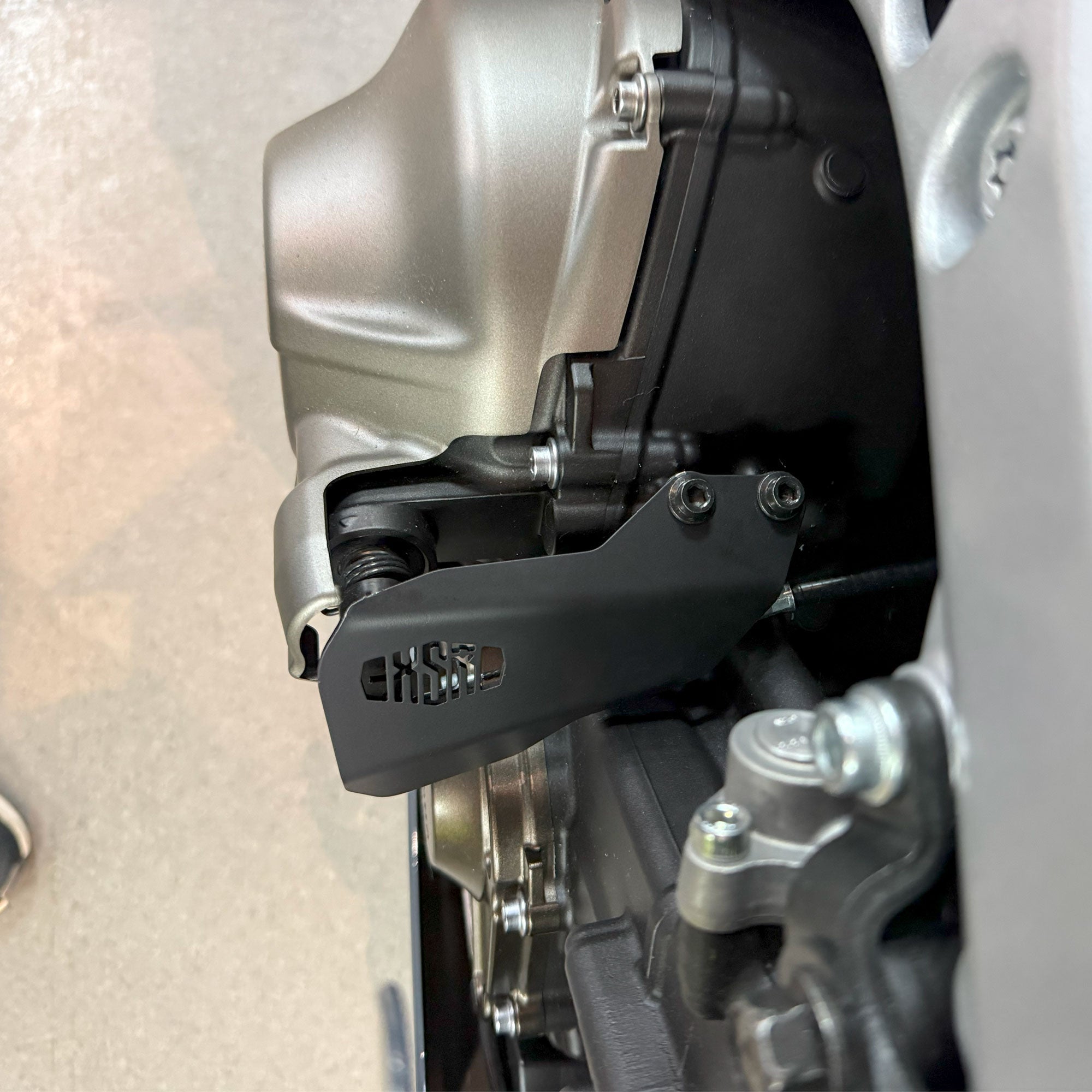 Pyramid Clutch Cable Cover | Matte Black | Yamaha XSR900 (Inc. GP) 2022>Current -  Shop name