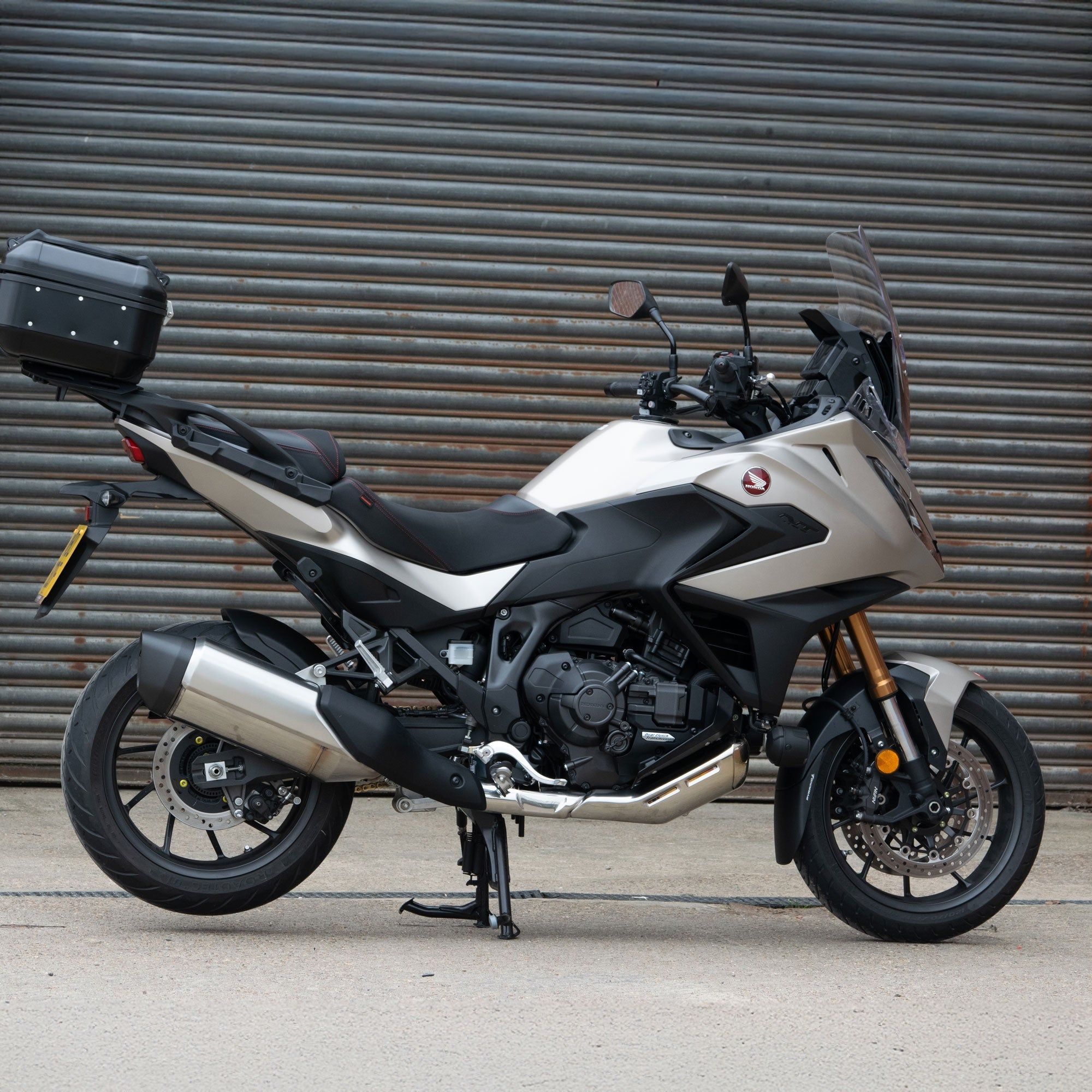 Pyramid Extenda Fenda | Matte Black | Honda NT1100 2025>Current -  Shop name