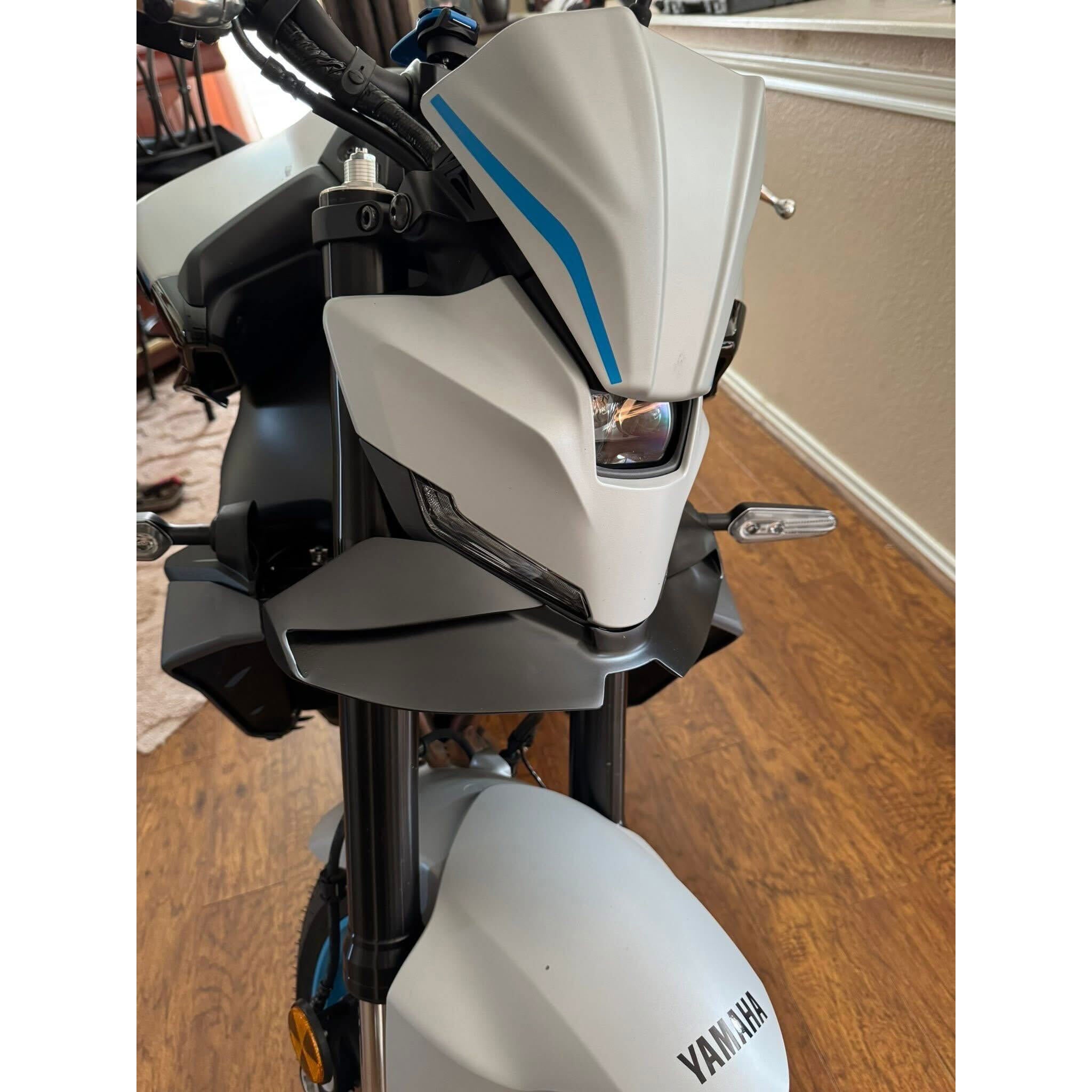 Pyramid Fly Screen | Ice Storm | Yamaha MT-09 2025>Current-Screens-Pyramid Motorcycle Accessories
