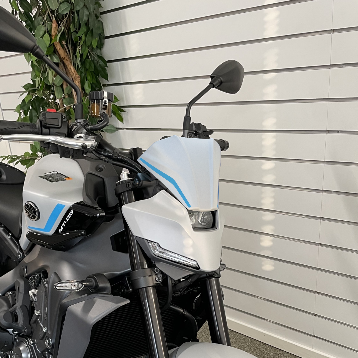 Pyramid Fly Screen | Ice Storm | Yamaha MT-09 2025>Current-Screens-Pyramid Motorcycle Accessories