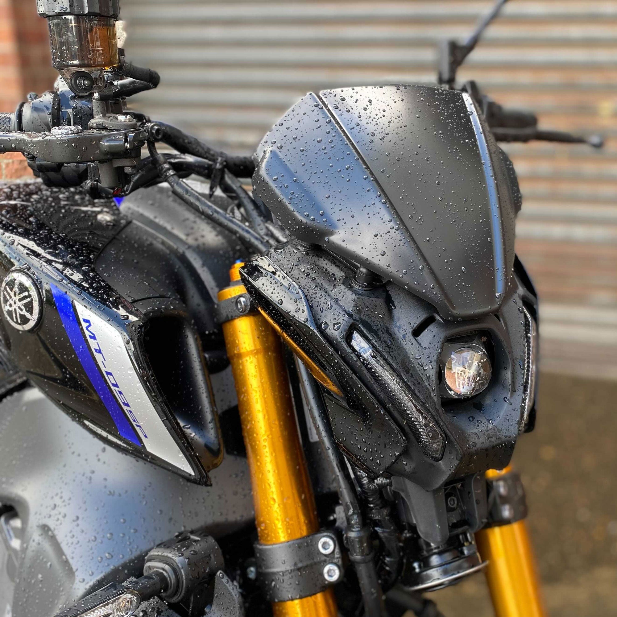 Pyramid Fly Screen | Icon Blue (Yamaha Blue) | Yamaha MT-09 2021>2023 -  Shop name