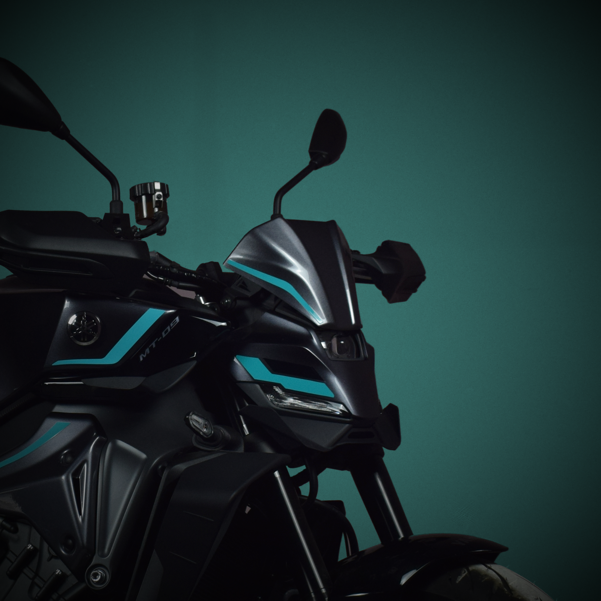 Pyramid Fly Screen | Midnight Cyan | Yamaha MT-09 2024>Current-Screens-Pyramid Motorcycle Accessories