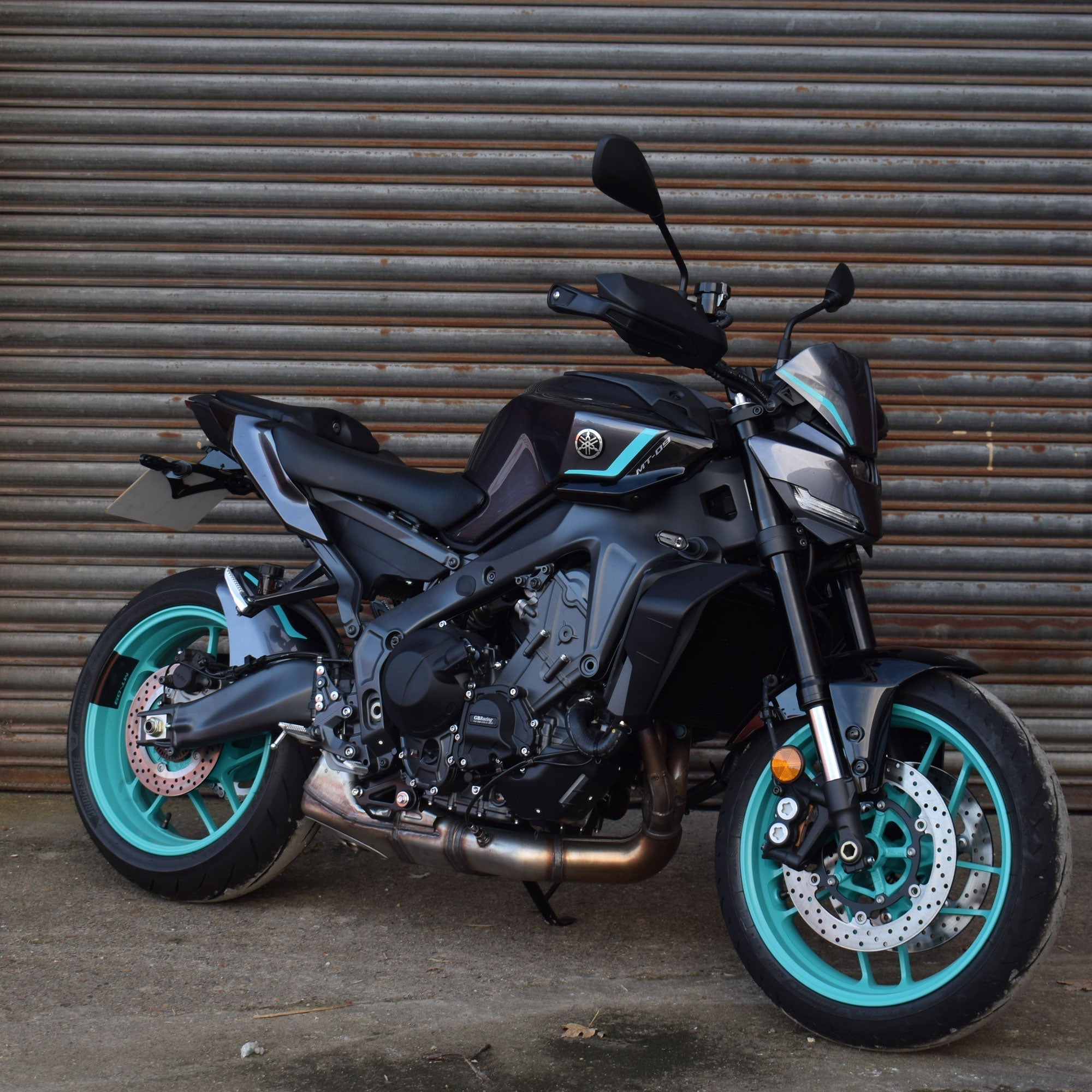 Pyramid Fly Screen | Midnight Cyan | Yamaha MT-09 2024>Current-Screens-Pyramid Motorcycle Accessories