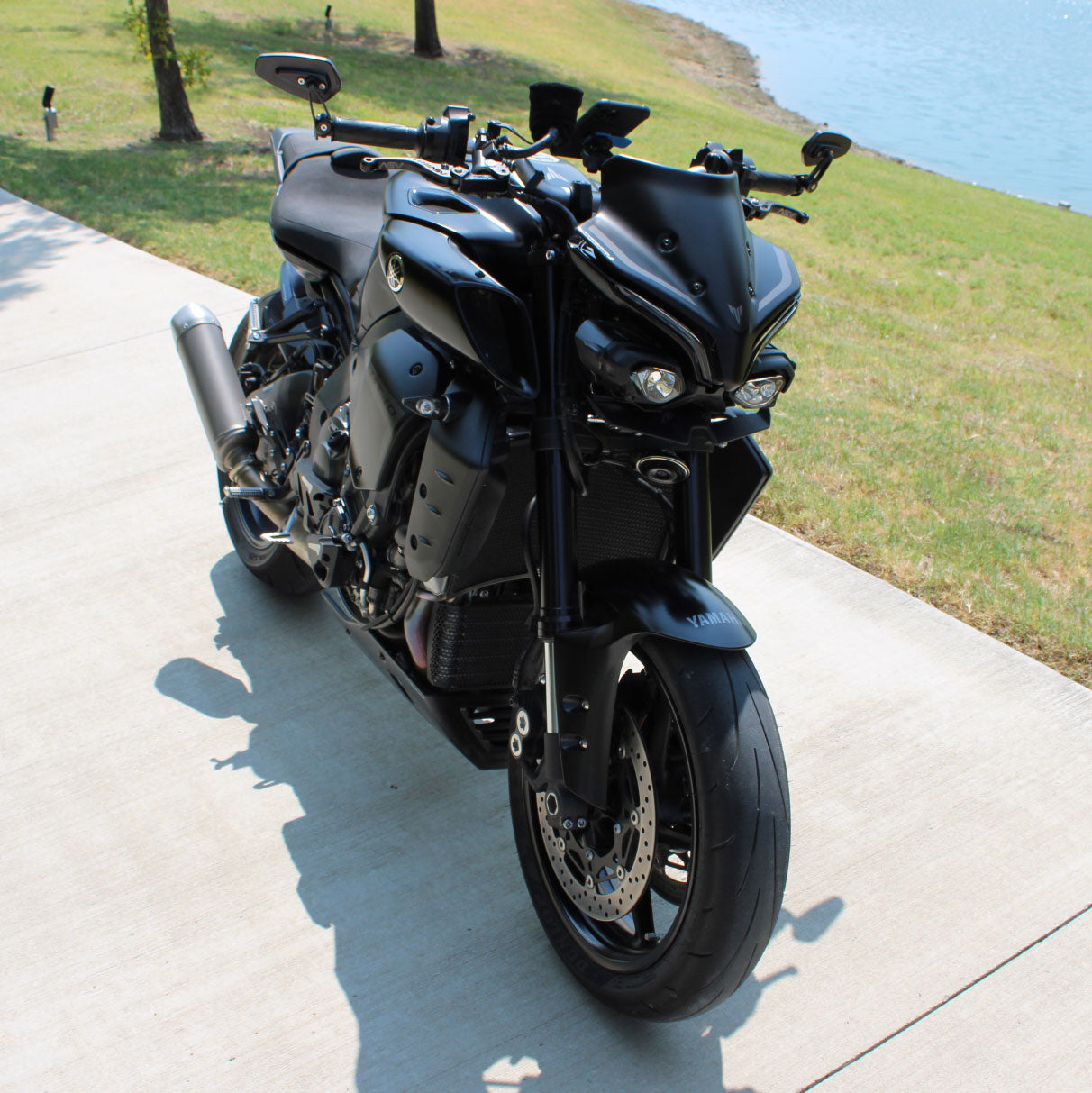 Pyramid Fly Screen | Tech Black Colours | Yamaha MT-10 2022>Current-22215F-Screens-Pyramid Motorcycle Accessories