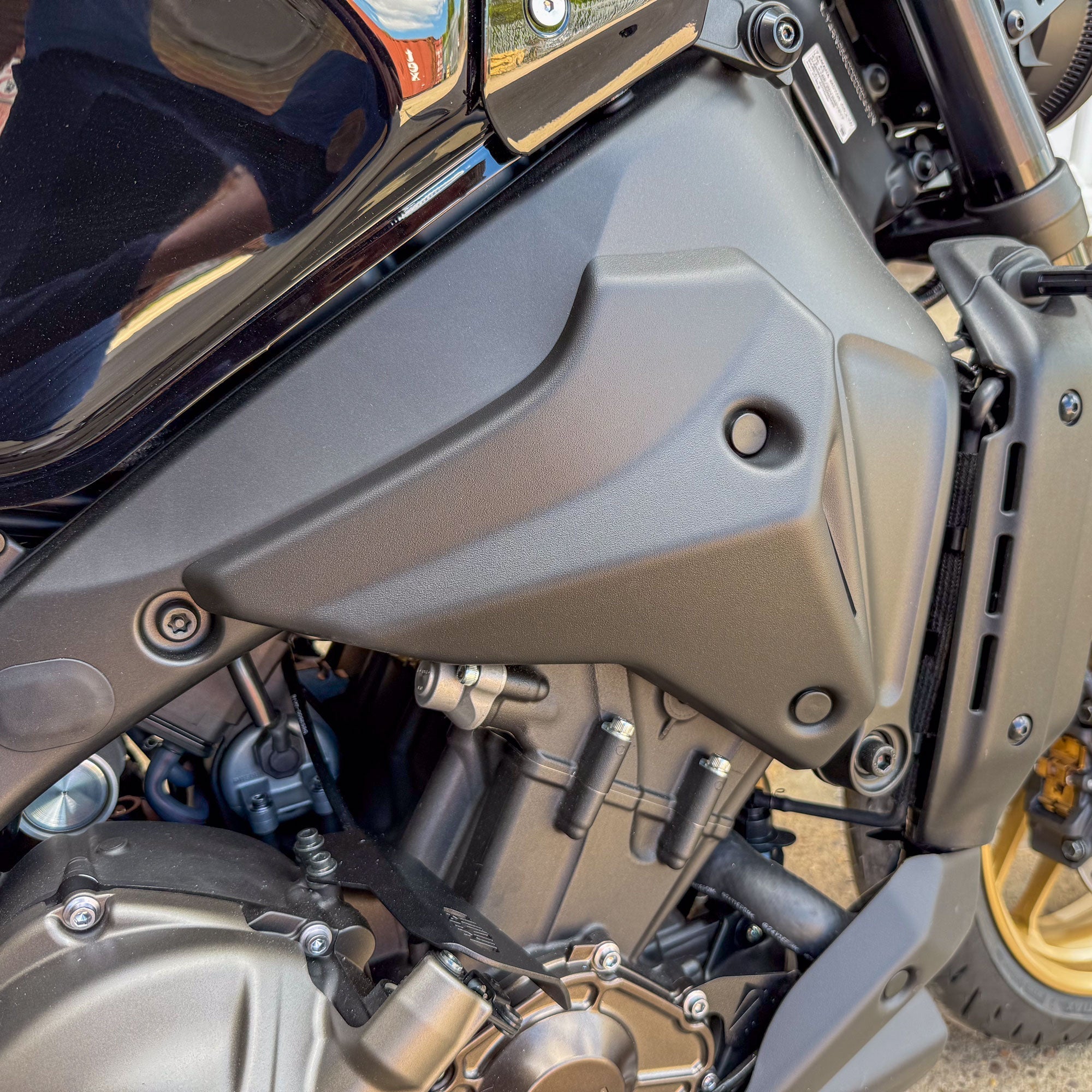 Pyramid Front Infill Panels | Matte Black | Yamaha XSR900 2022>Current -  Shop name