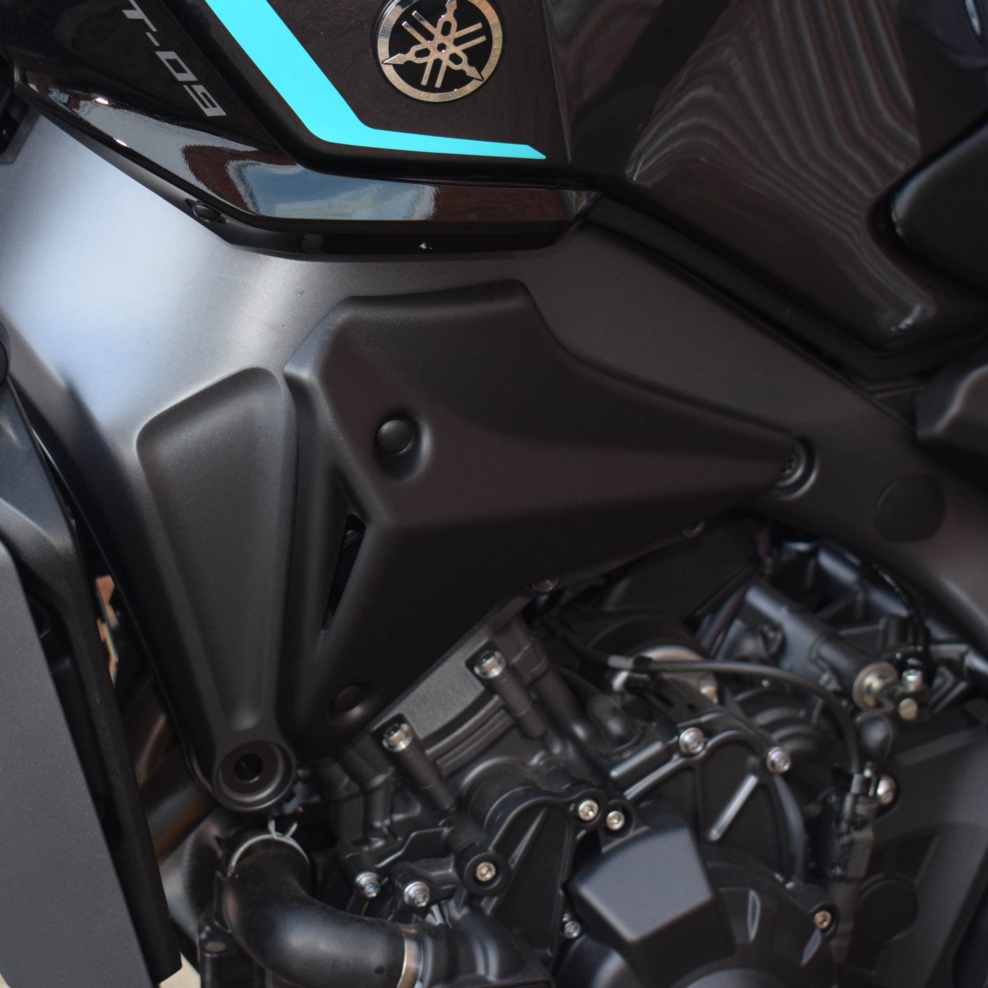 Pyramid Front Infill Panels | Tech Black | Yamaha MT-09 2021>Current -  Shop name