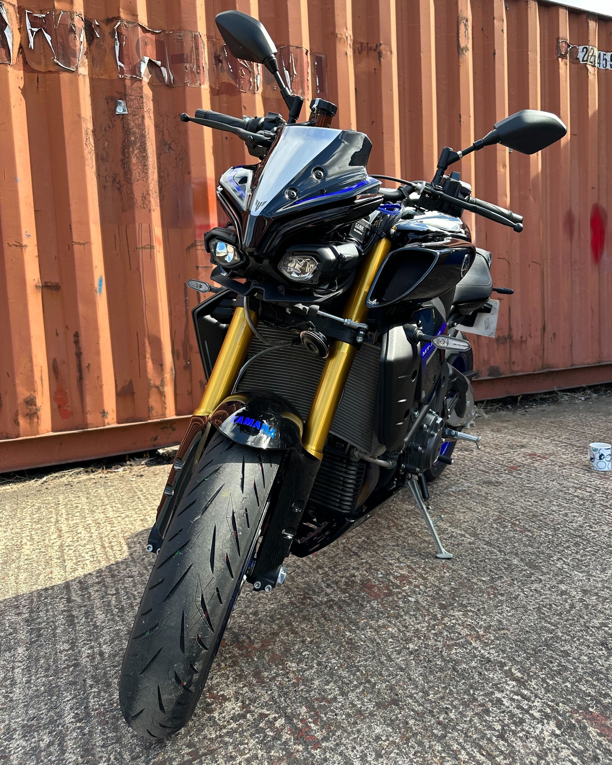 Pyramid Frontal Wing | Matte Black | Yamaha MT-10 2022>Current-Wings-Pyramid Motorcycle Accessories