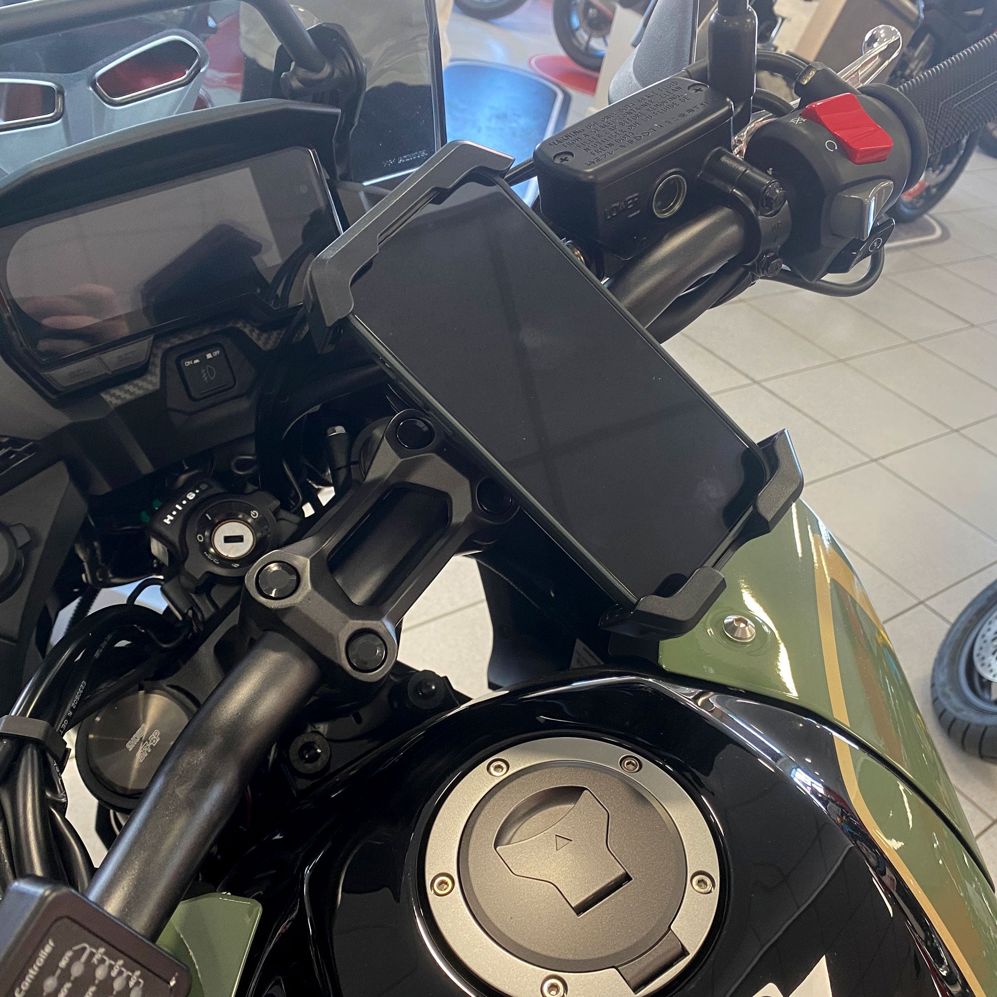 Pyramid Handlebar Mounted Phone Holder With Vibration Dampener -  Shop name